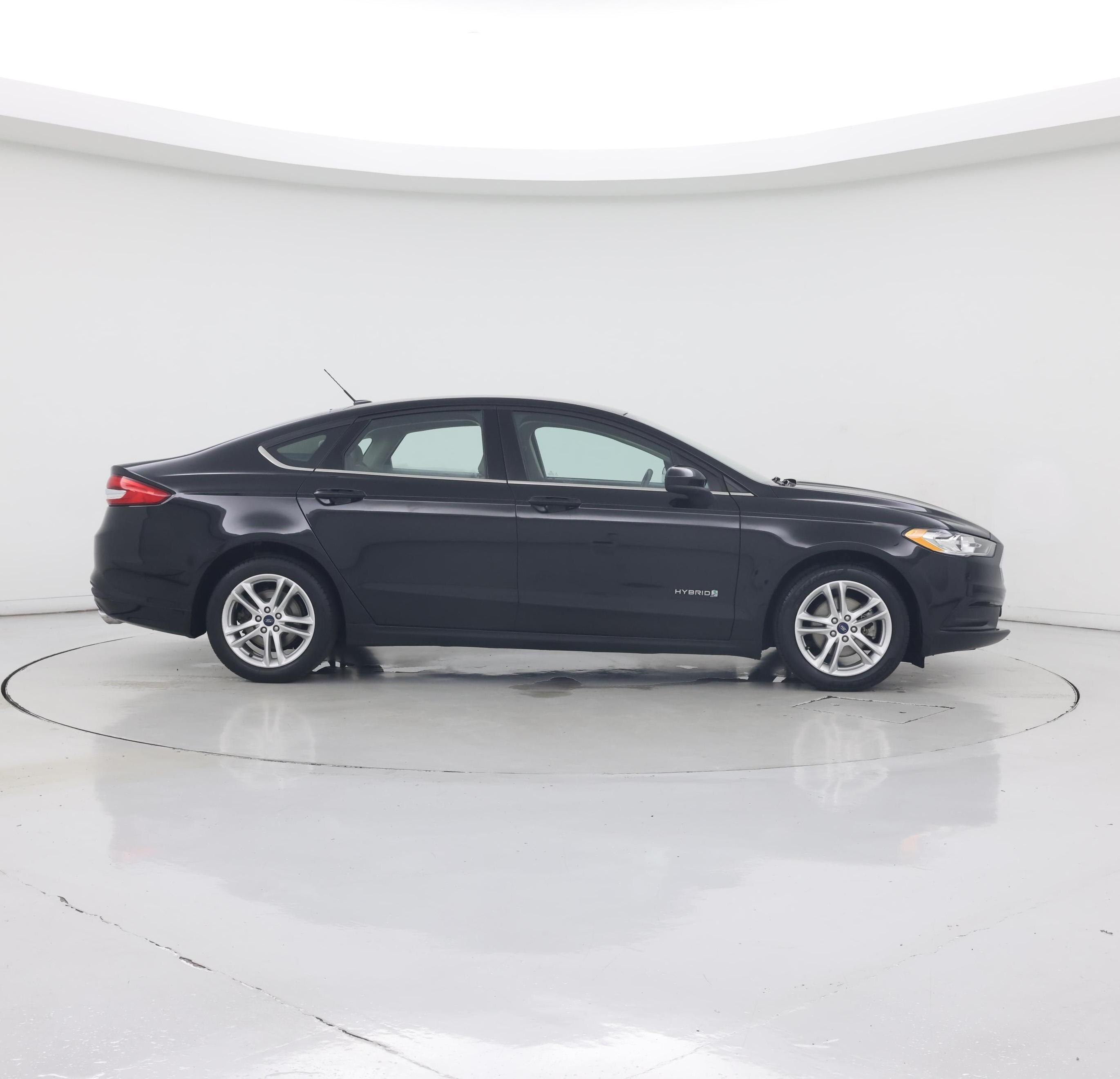 Thumbnail: 2018 Ford Fusion - 7