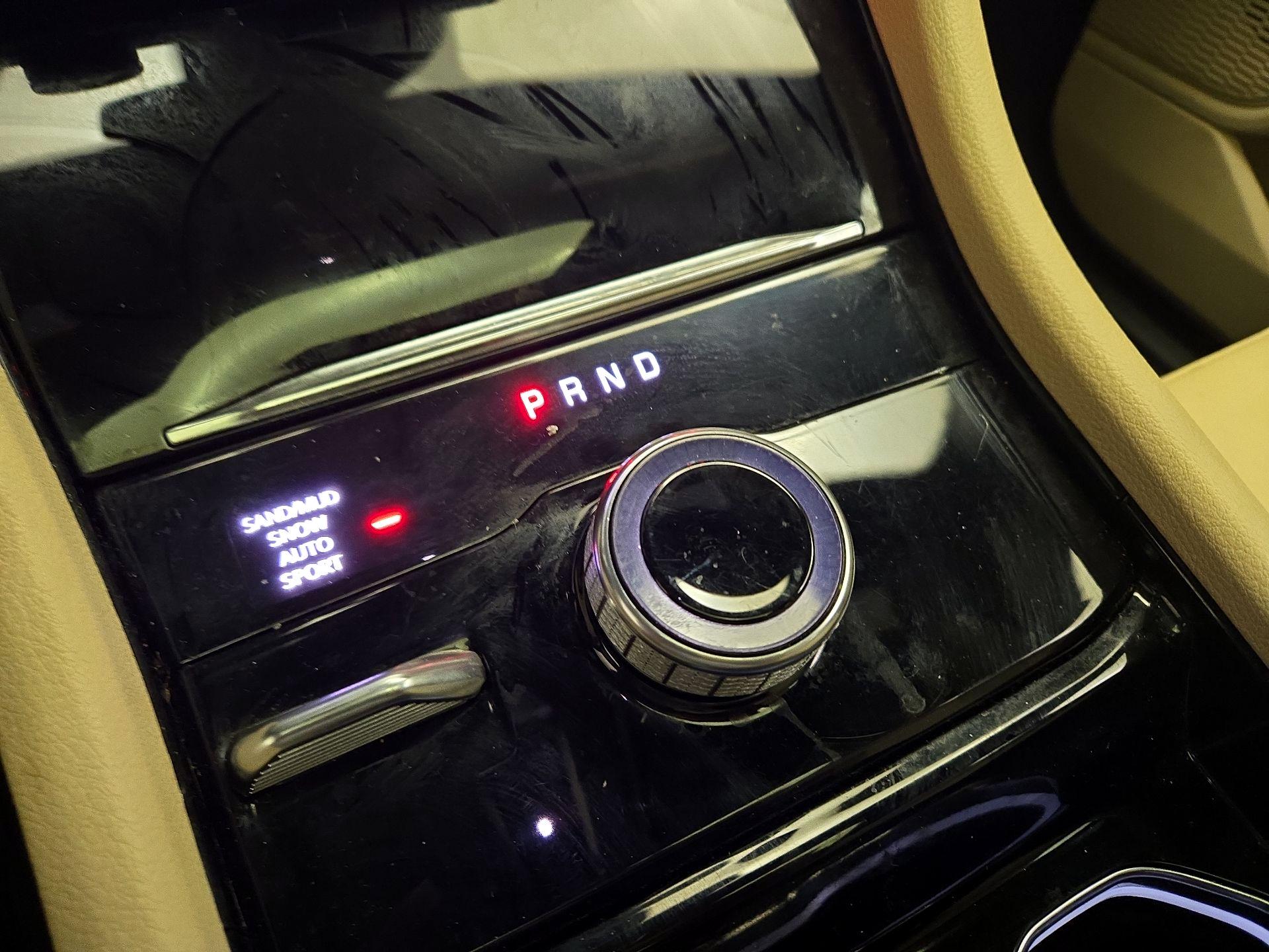 Thumbnail: 2023 Jeep Grand Cherokee - 18