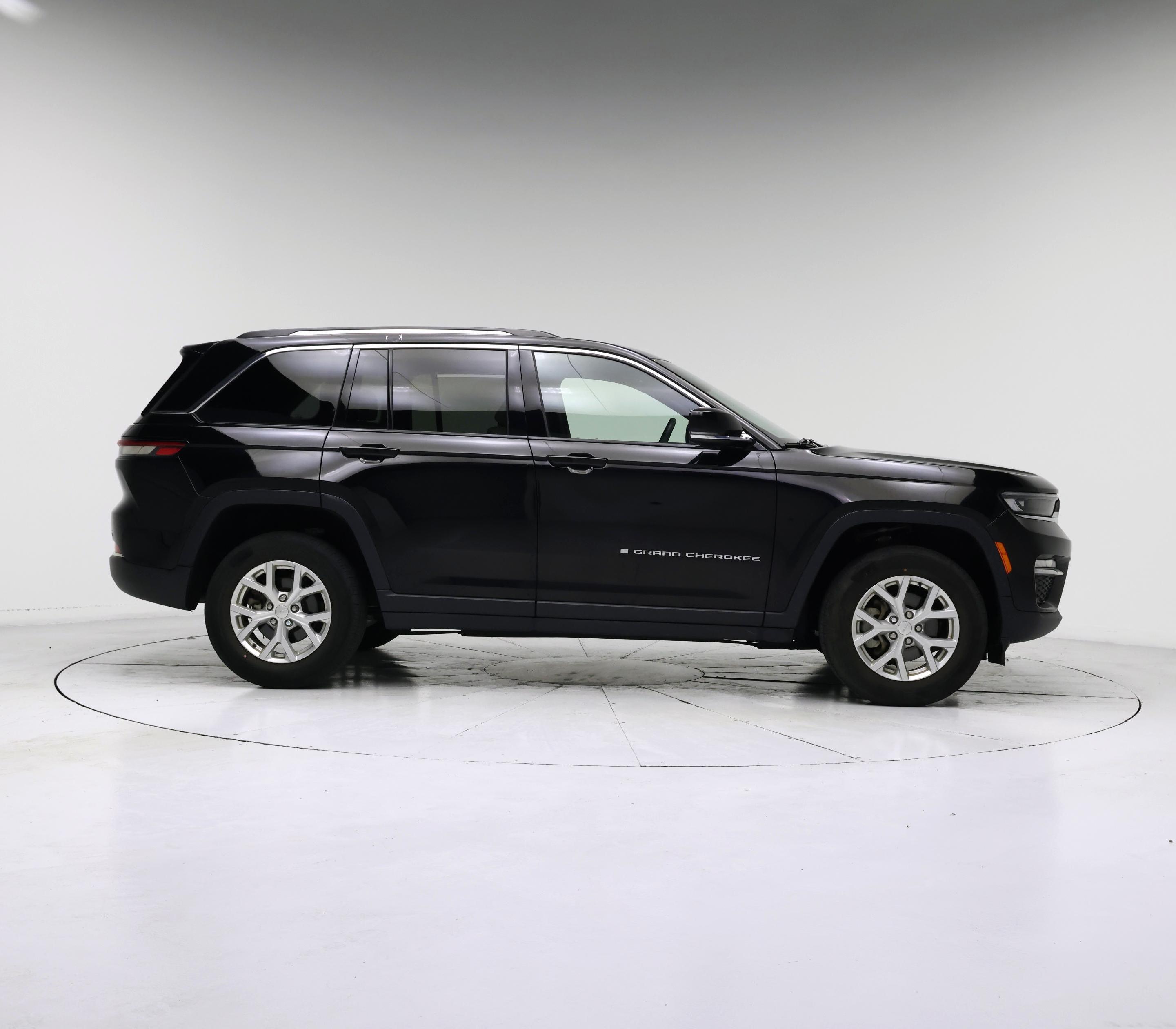 Thumbnail: 2023 Jeep Grand Cherokee - 7
