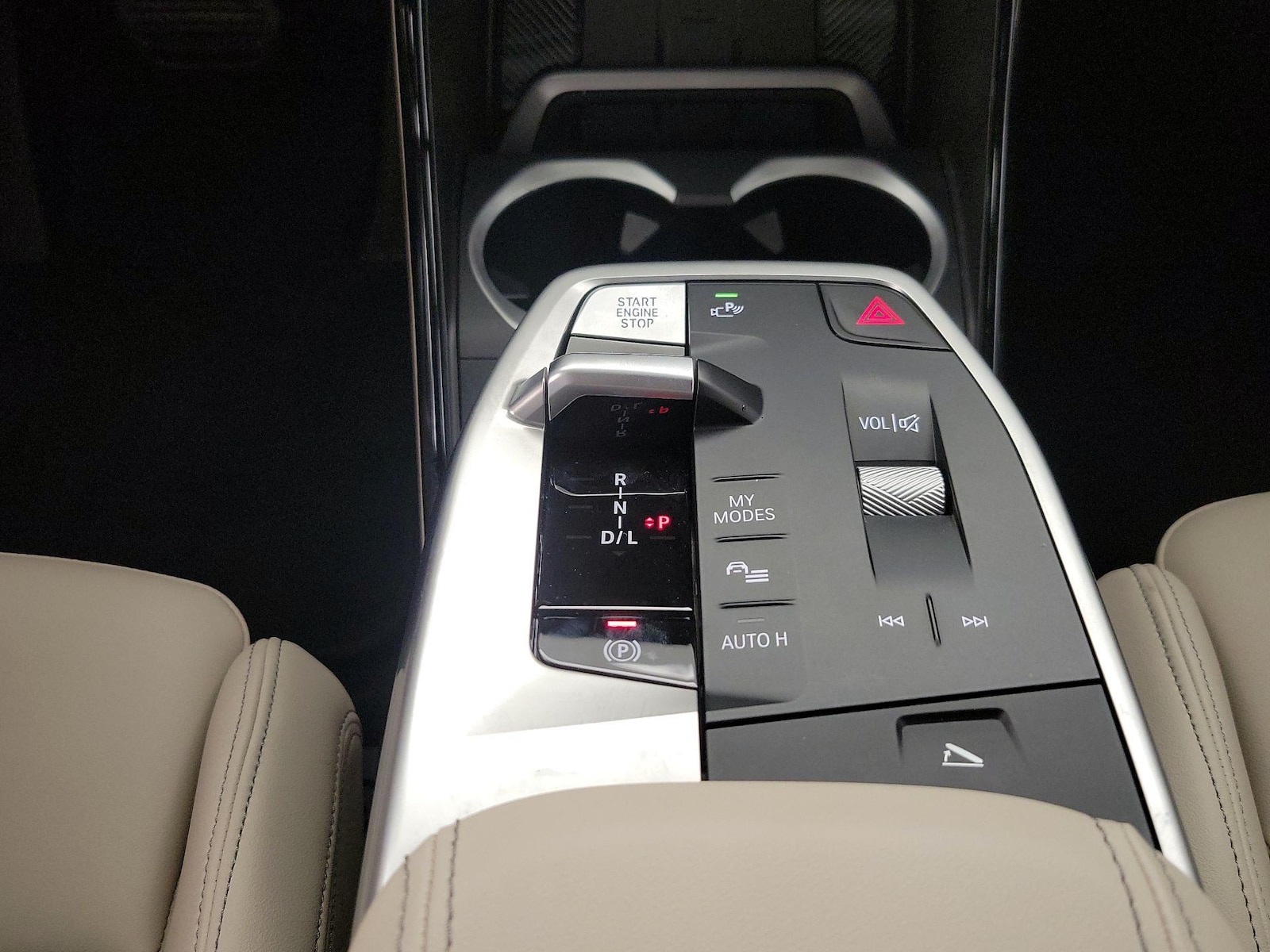 2025 BMW X2 28i - Photo 18