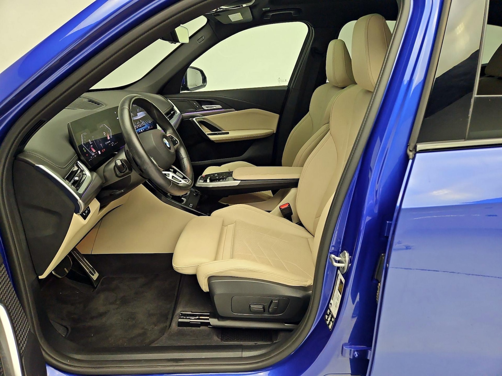 2025 BMW X1 28i - Photo 12