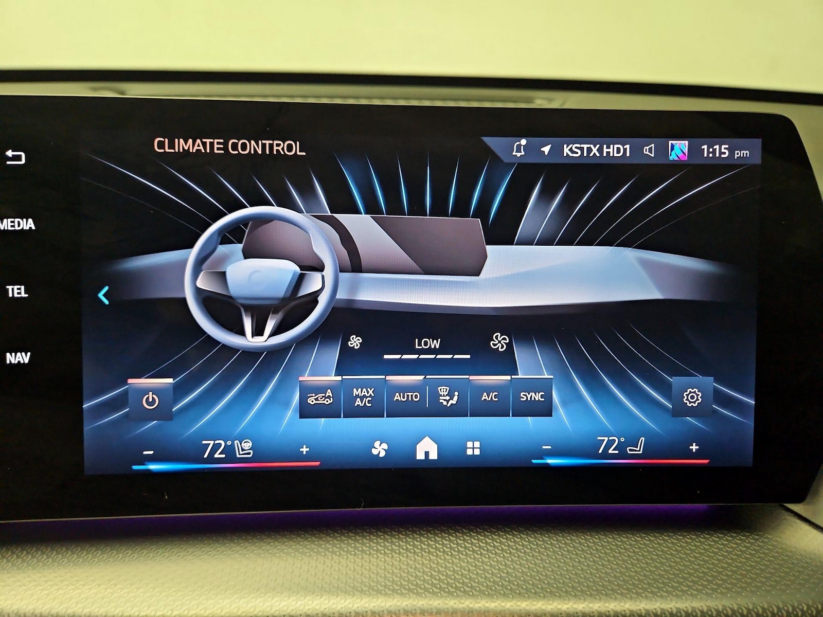 2025 BMW X1 28i - Photo 17