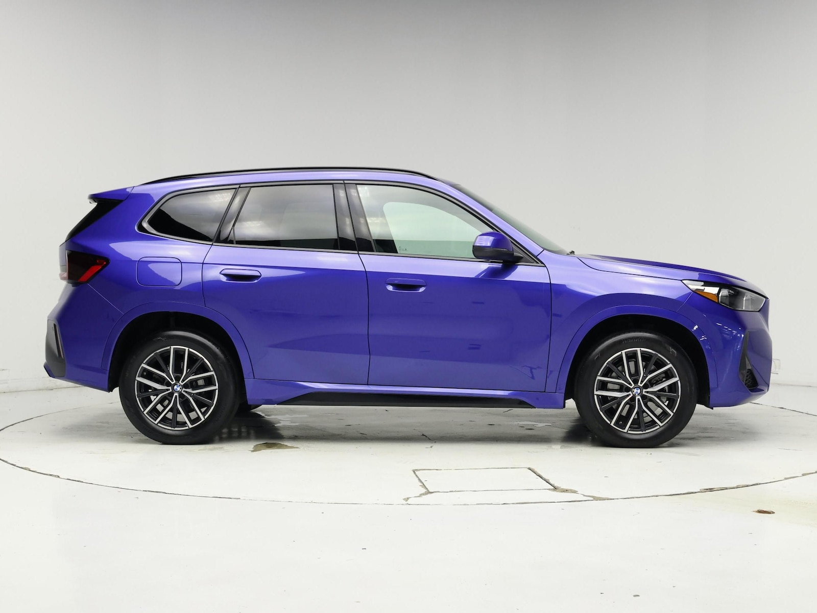 2025 BMW X1 28i - Photo 8