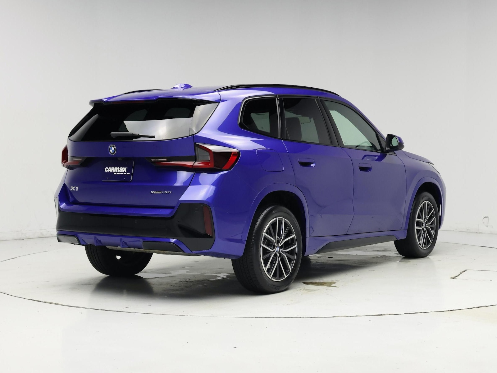 2025 BMW X1 28i - Photo 9