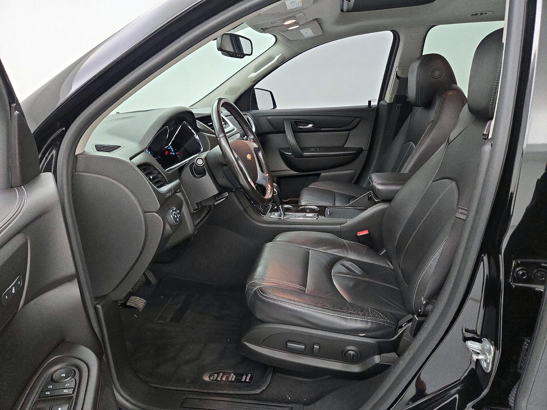 Thumbnail: 2017 Chevrolet Traverse - 11