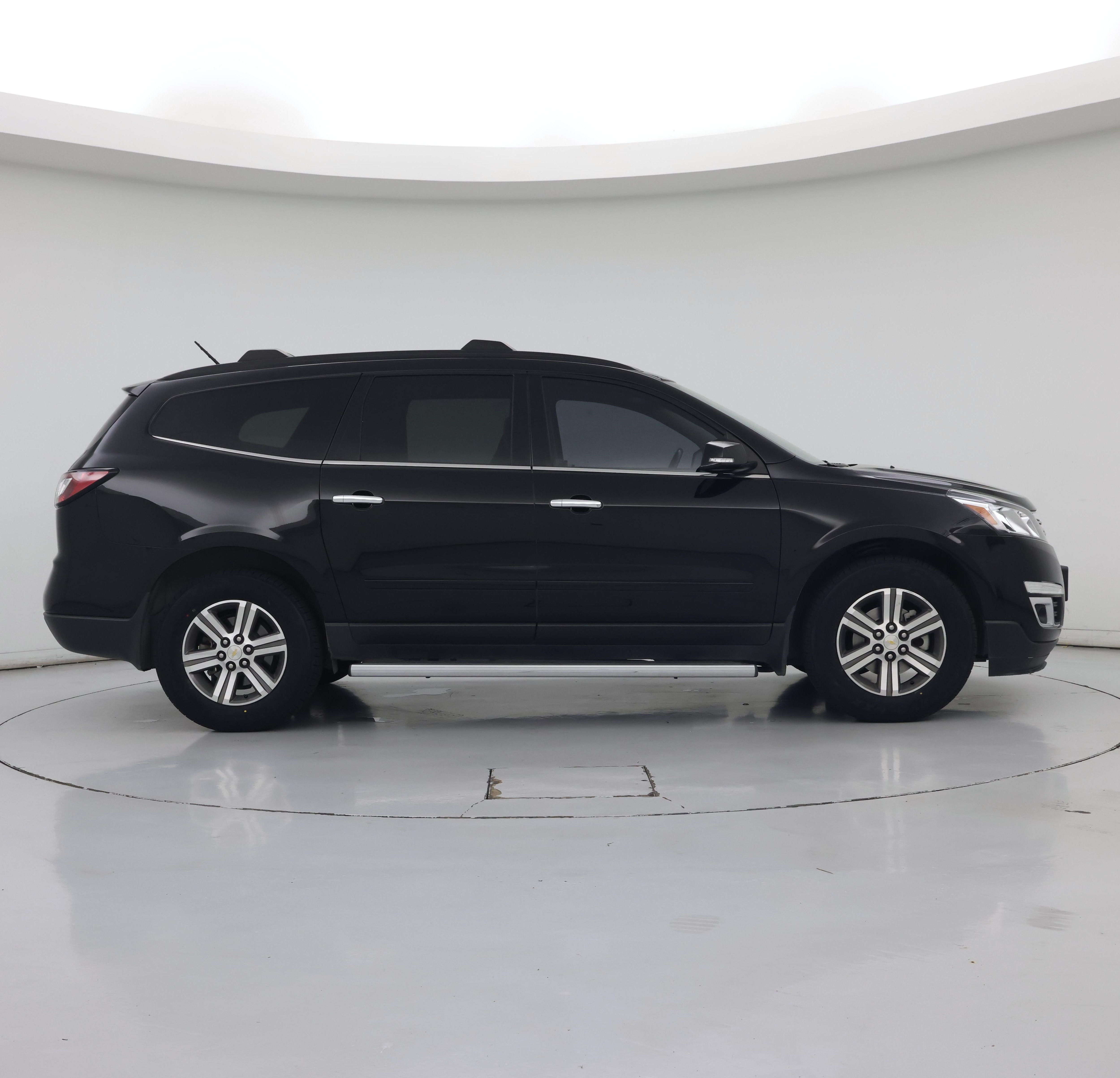 Thumbnail: 2017 Chevrolet Traverse - 7