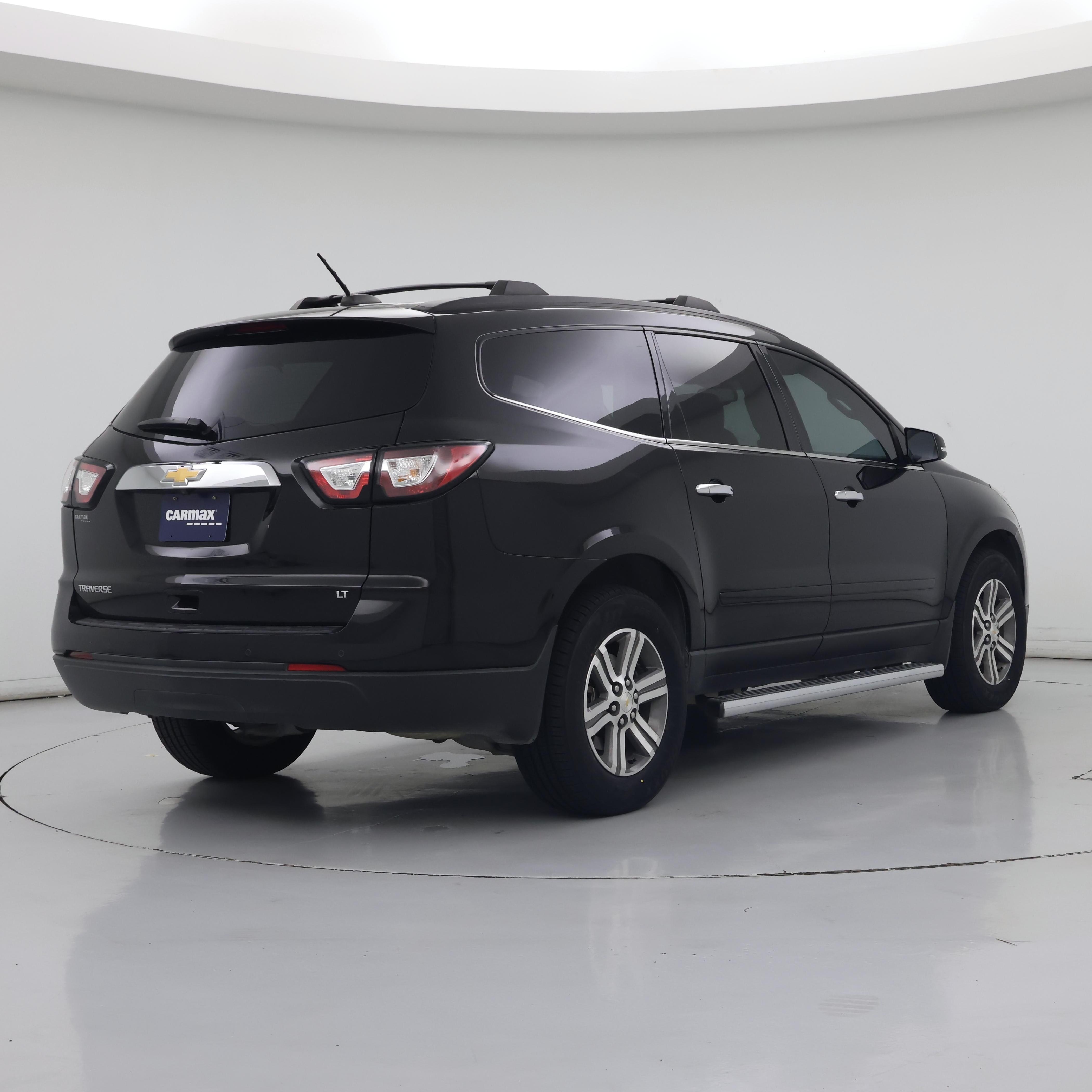 Thumbnail: 2017 Chevrolet Traverse - 8