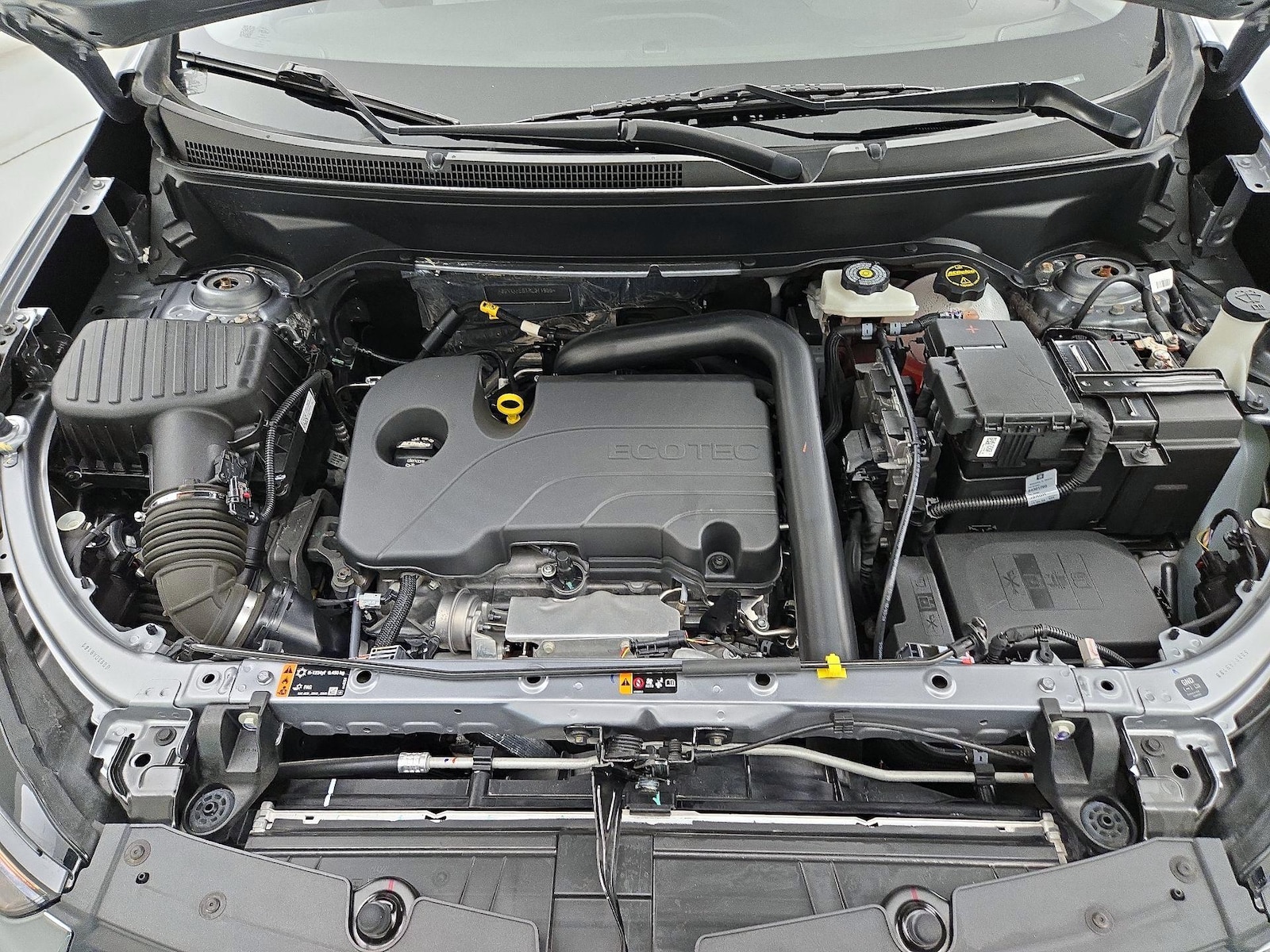 2024 Chevrolet Equinox LS - Photo 21
