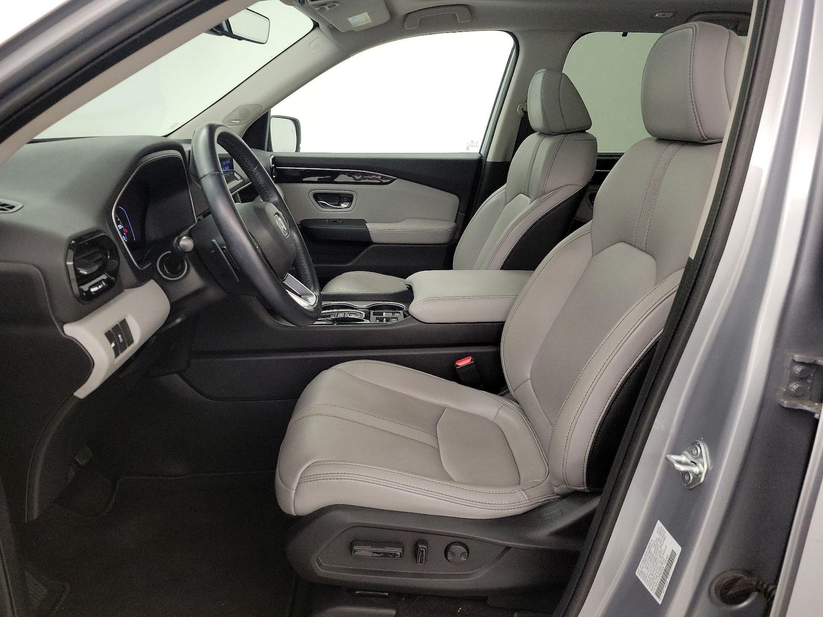 2023 Honda Pilot Touring - Photo 12