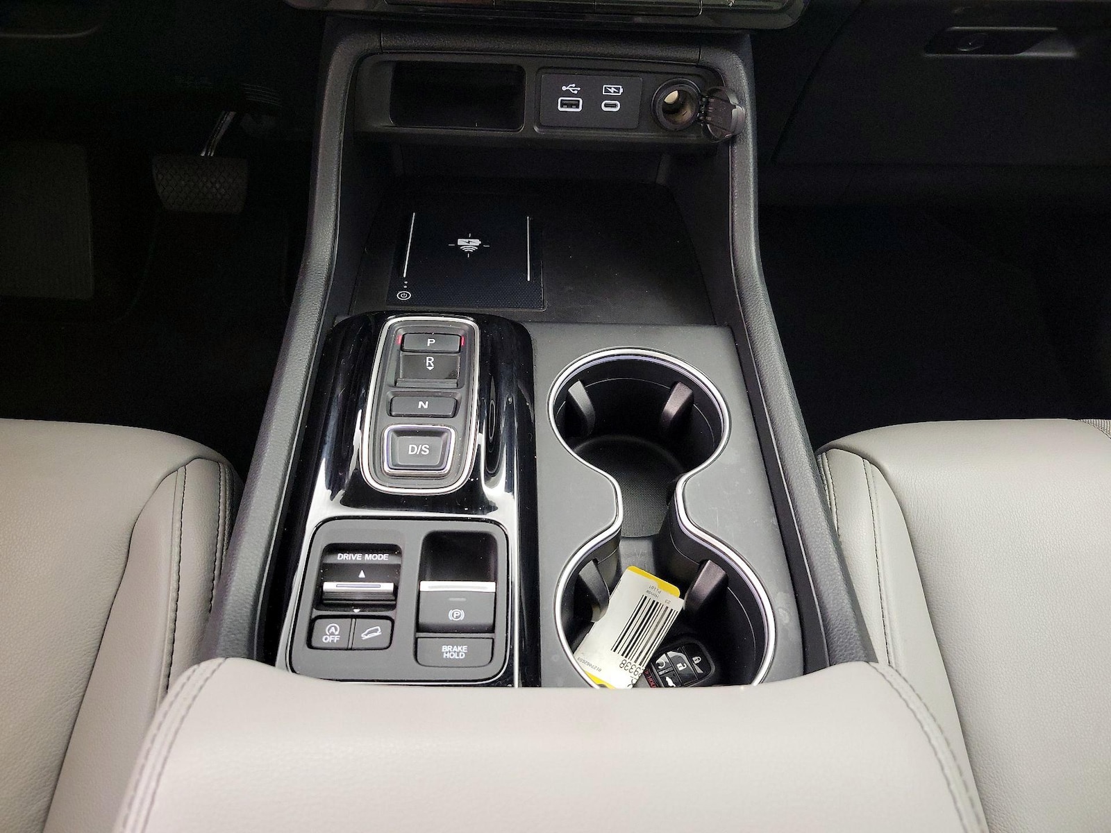2023 Honda Pilot Touring - Photo 18