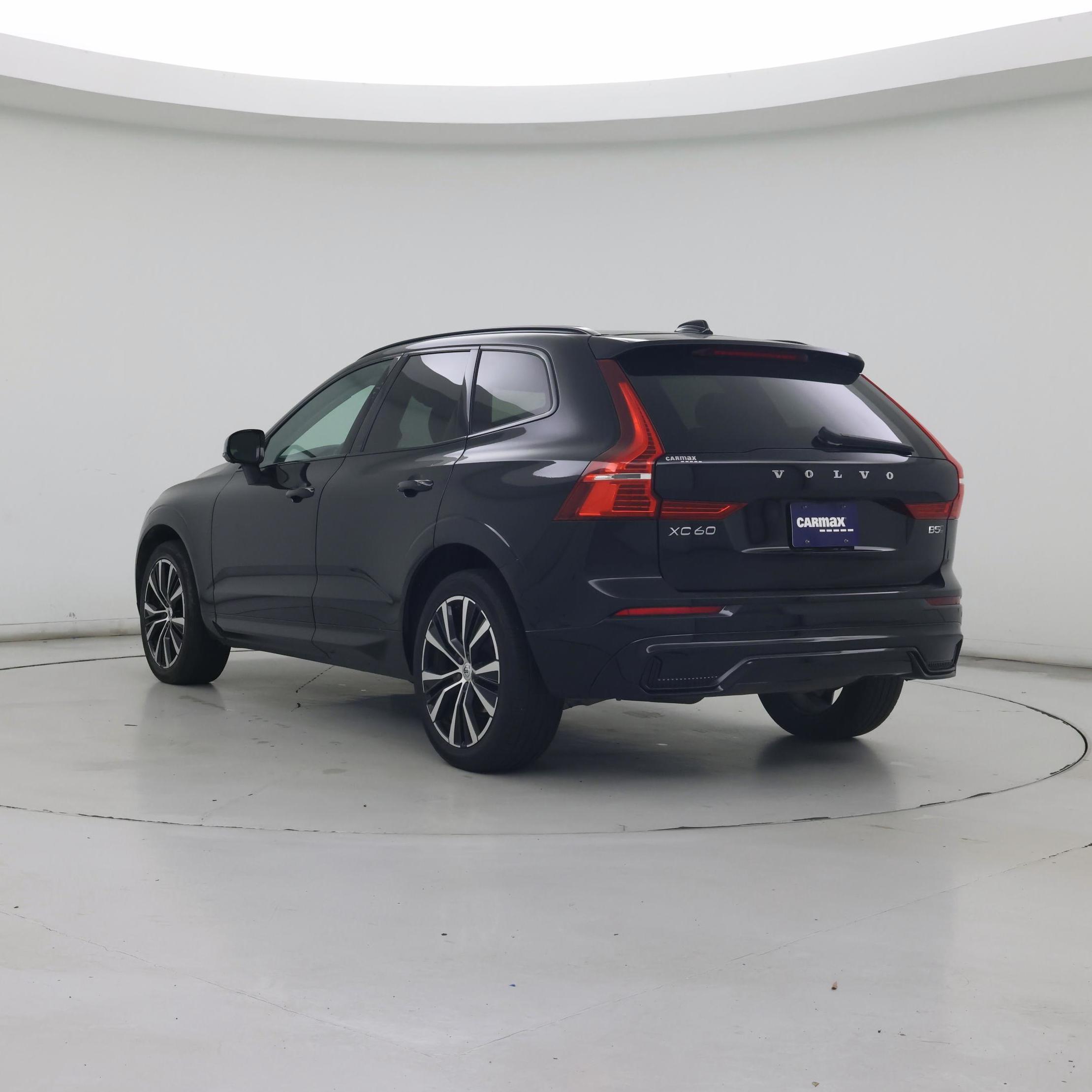 Thumbnail: 2023 Volvo XC60 - 2