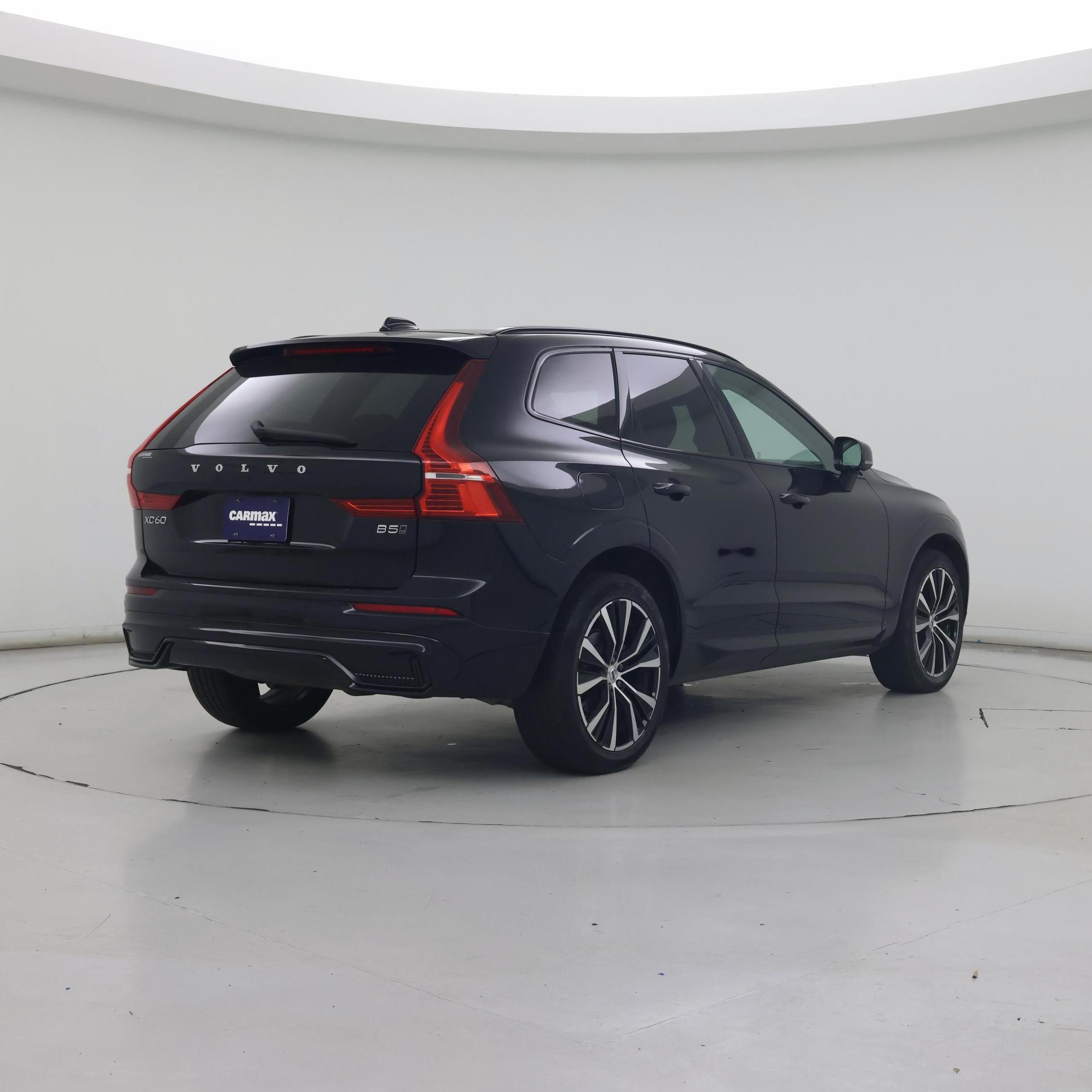 Thumbnail: 2023 Volvo XC60 - 8
