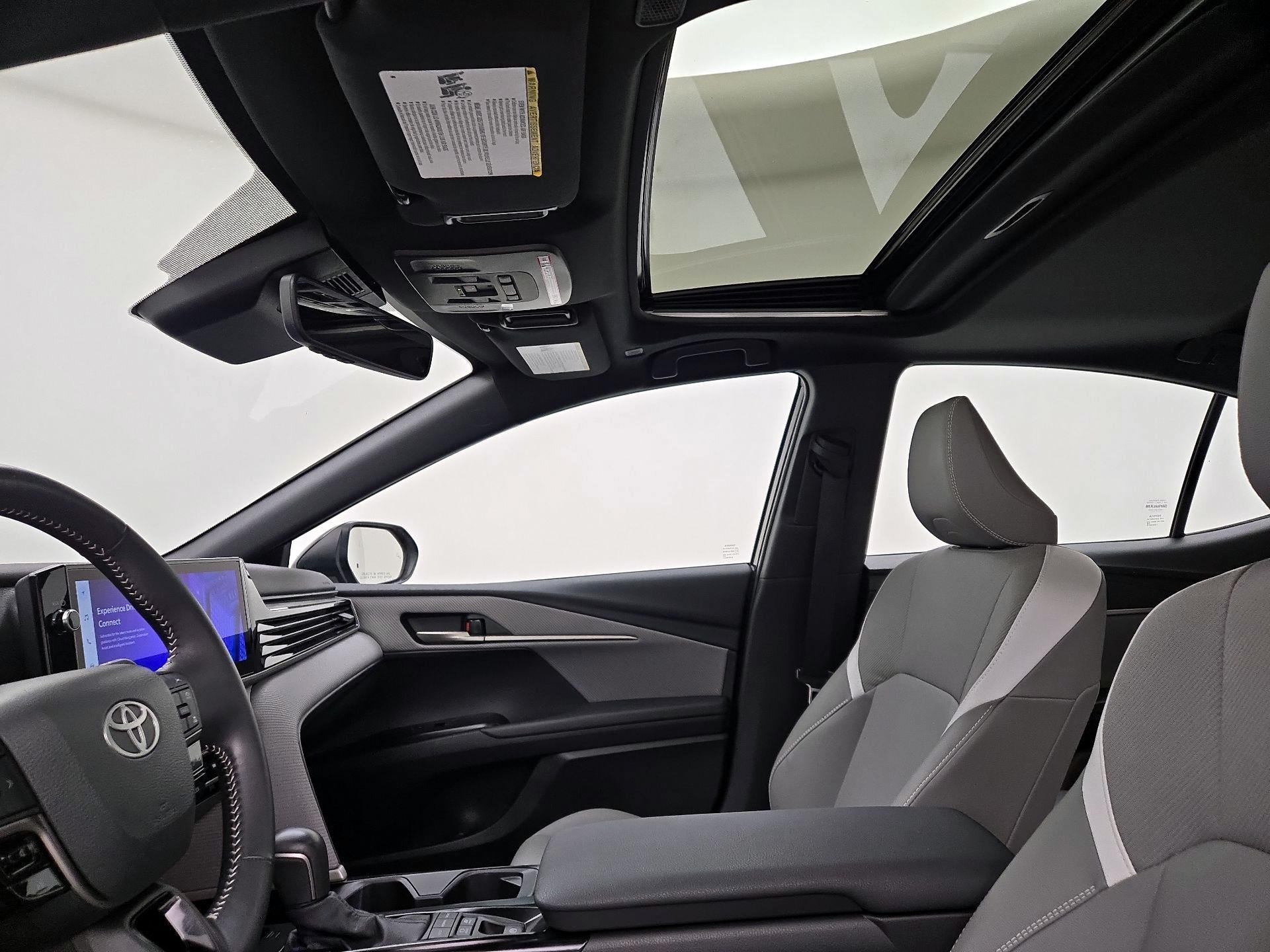 Thumbnail: 2025 Toyota Camry - 19