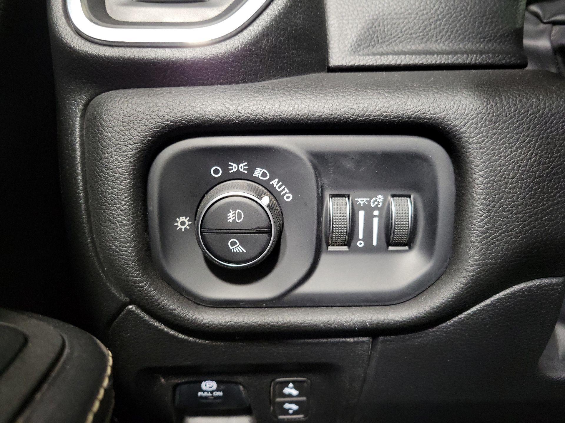 Thumbnail: 2025 RAM 1500 - 13