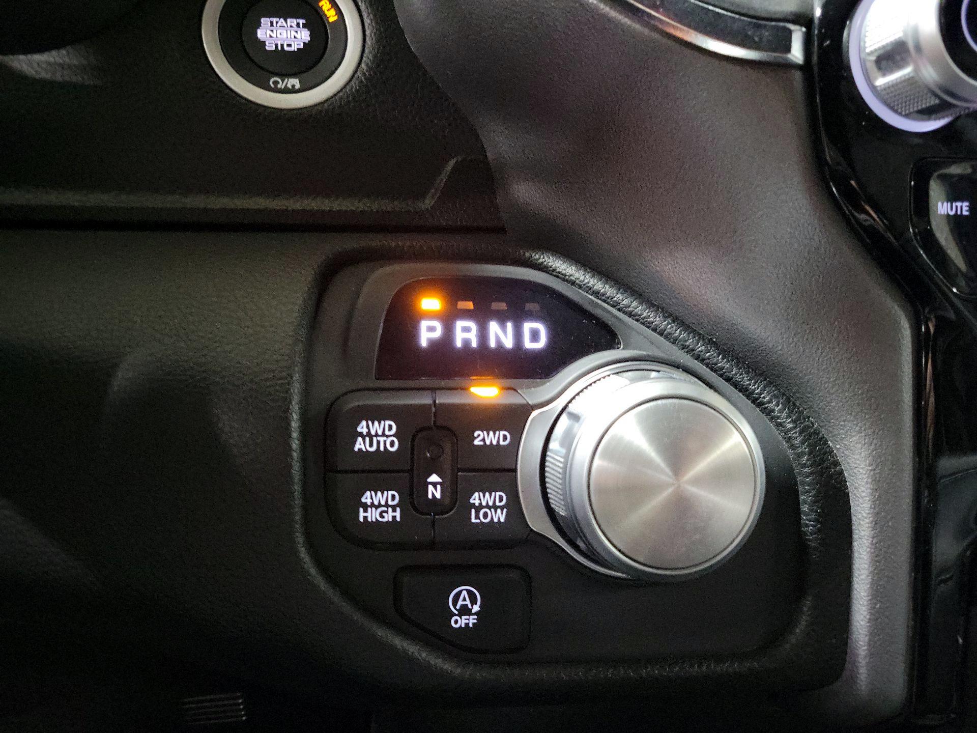 Thumbnail: 2025 RAM 1500 - 18