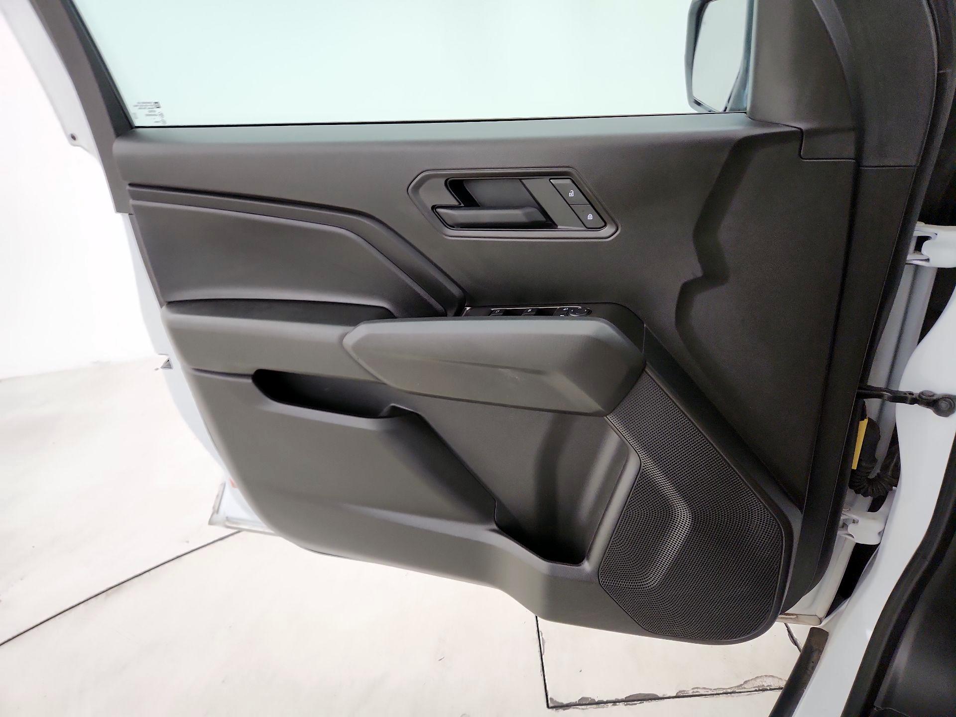 Thumbnail: 2025 Chevrolet Colorado - 12