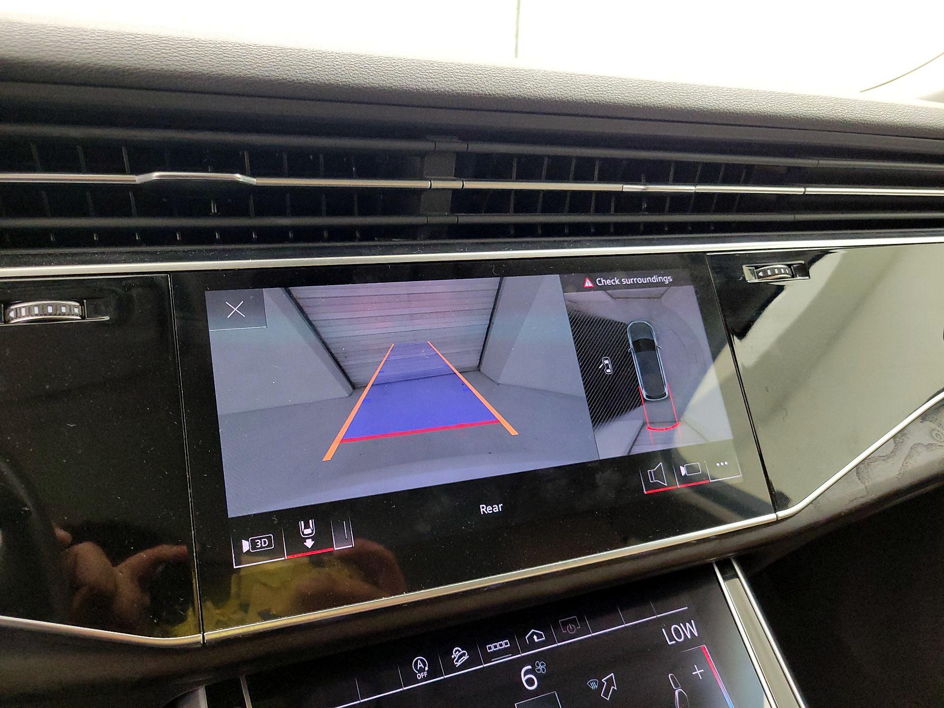 Thumbnail: 2021 Audi Q7 - 15