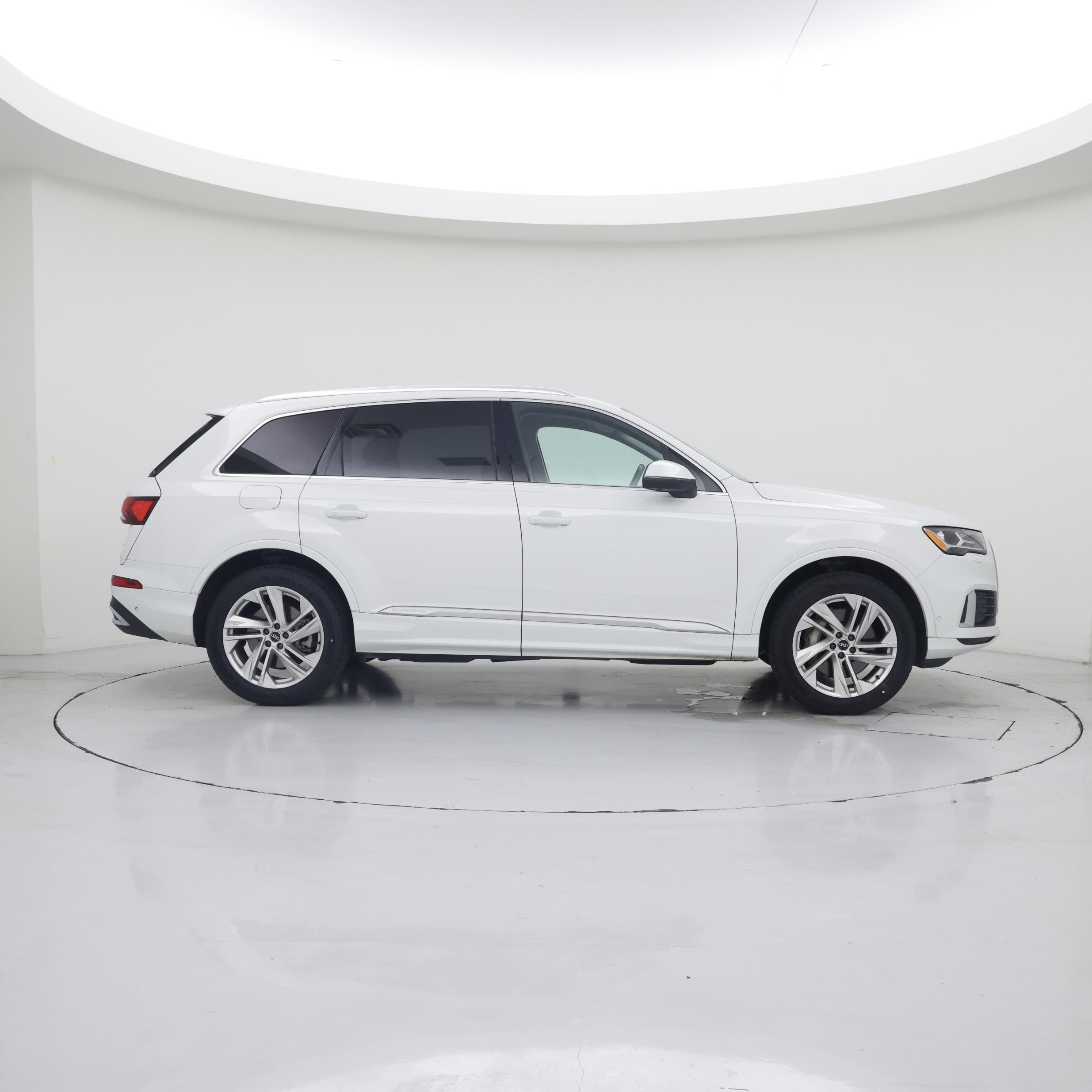 Thumbnail: 2021 Audi Q7 - 7
