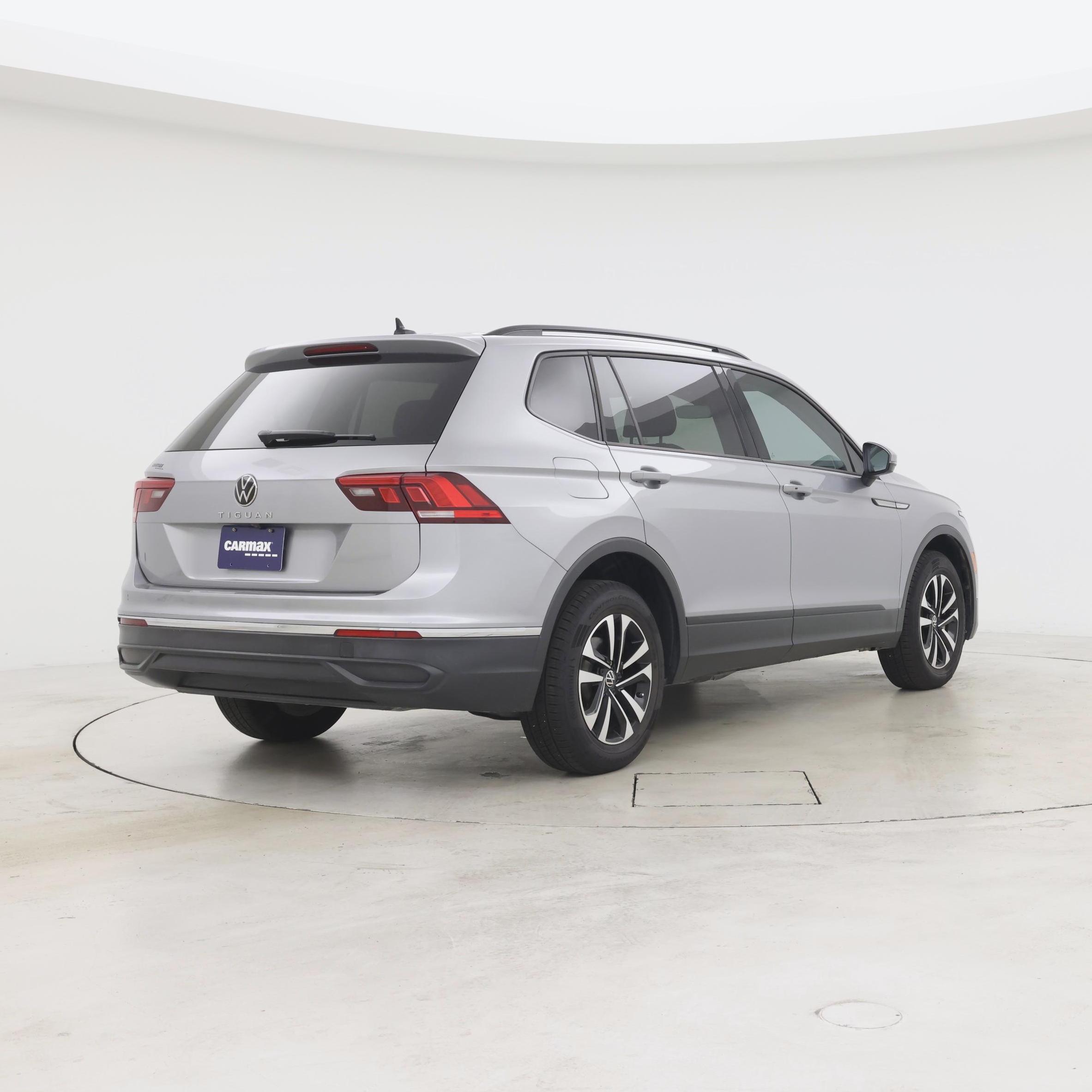 Thumbnail: 2024 Volkswagen Tiguan - 8