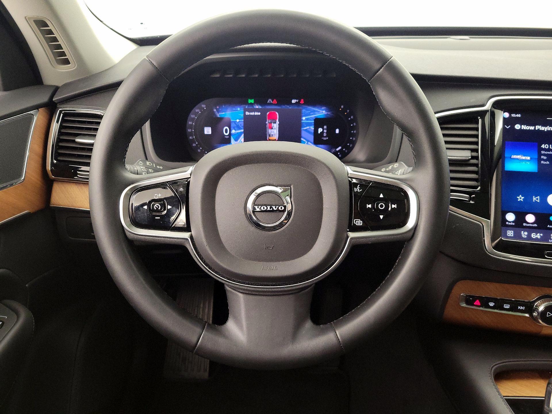 Thumbnail: 2023 Volvo XC90 - 10