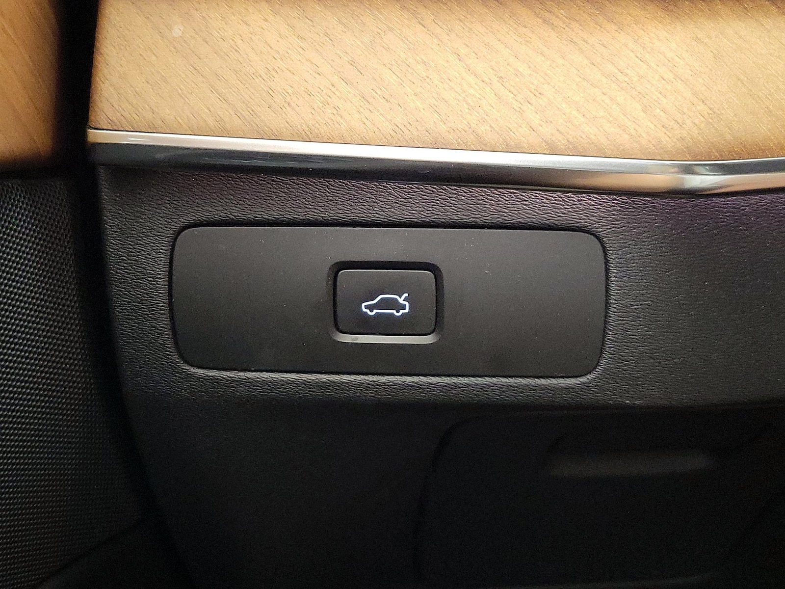 2023 Volvo XC90 Plus - Photo 14
