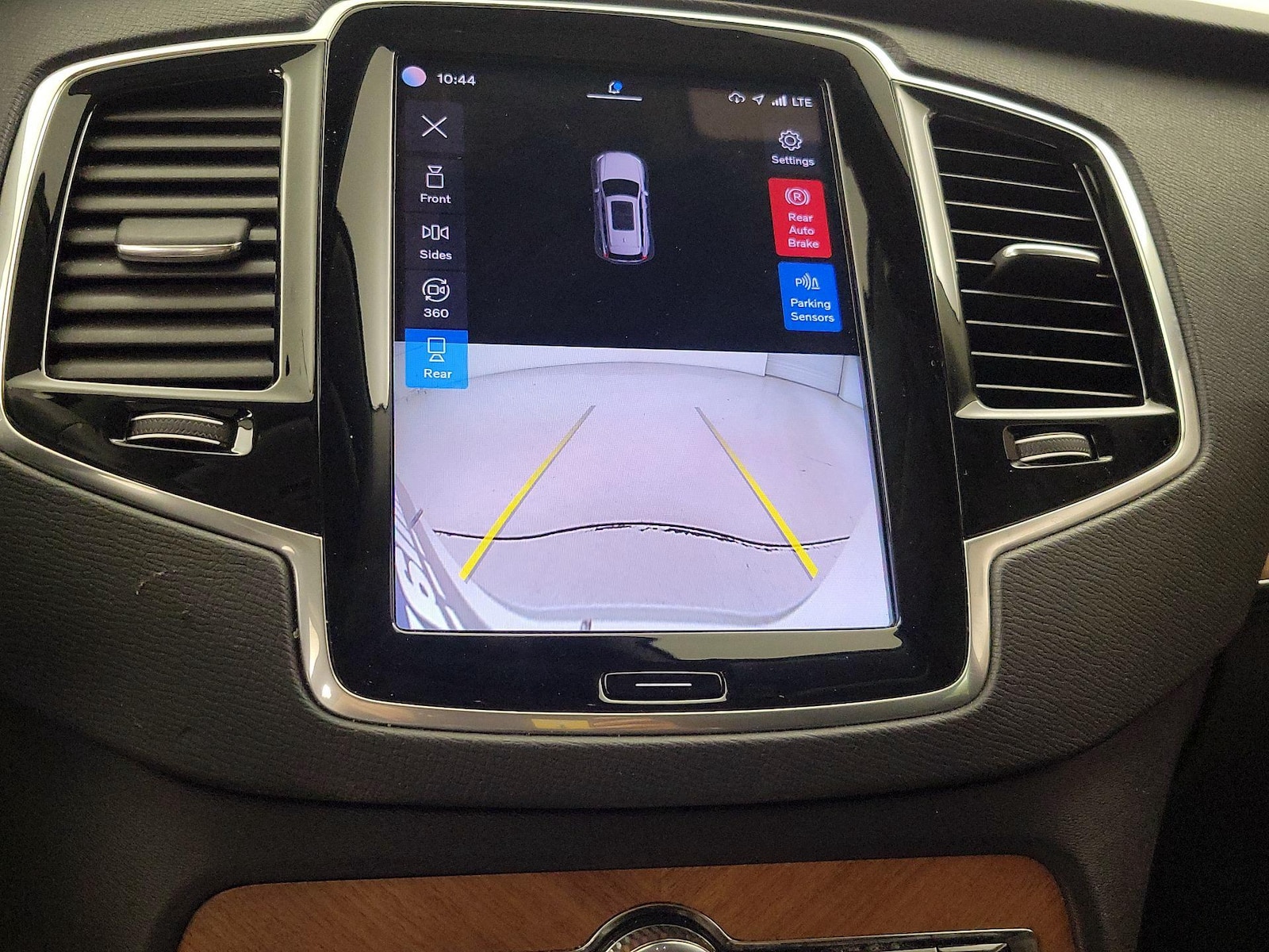 2023 Volvo XC90 Plus - Photo 15