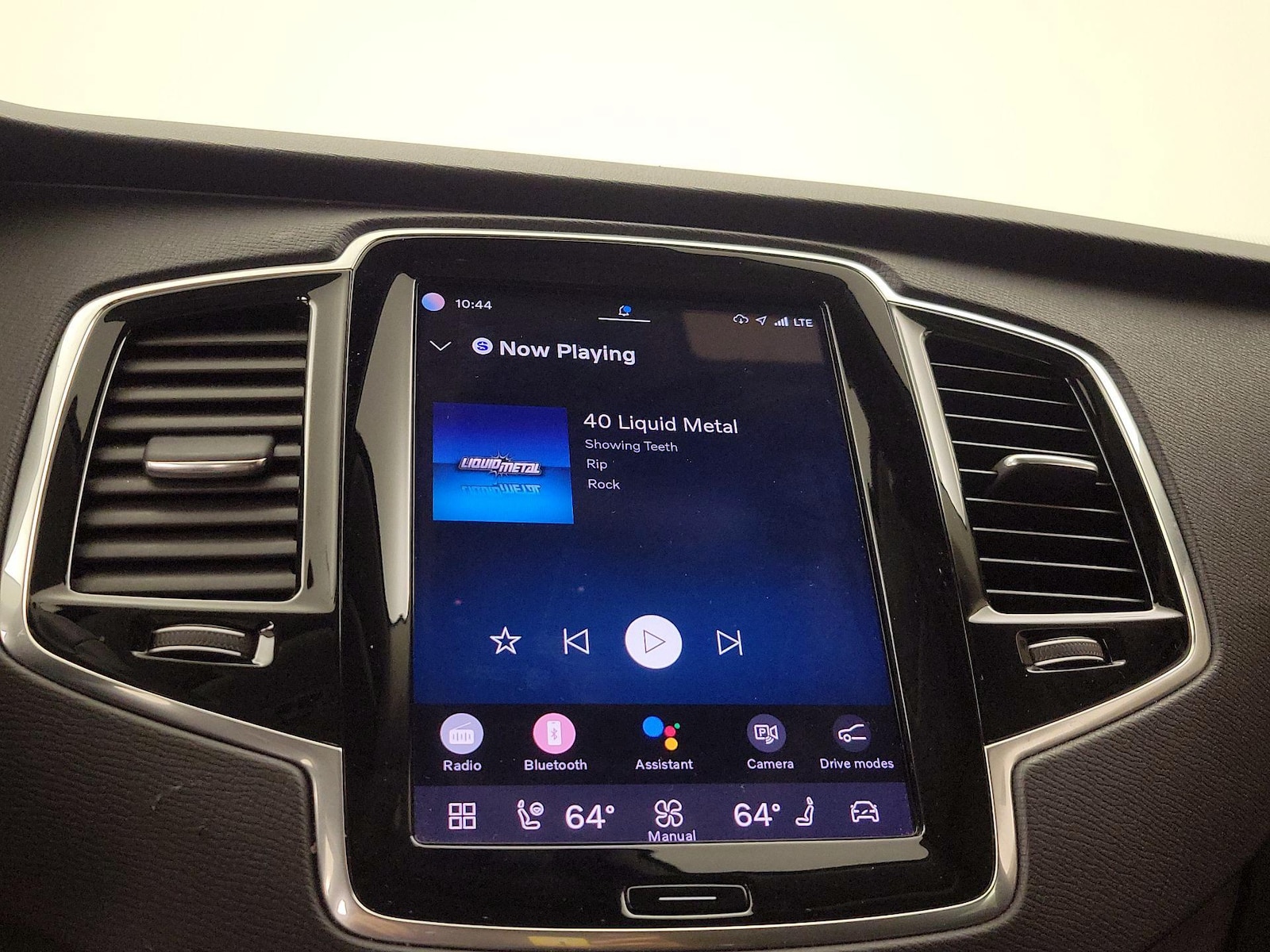 2023 Volvo XC90 Plus - Photo 16