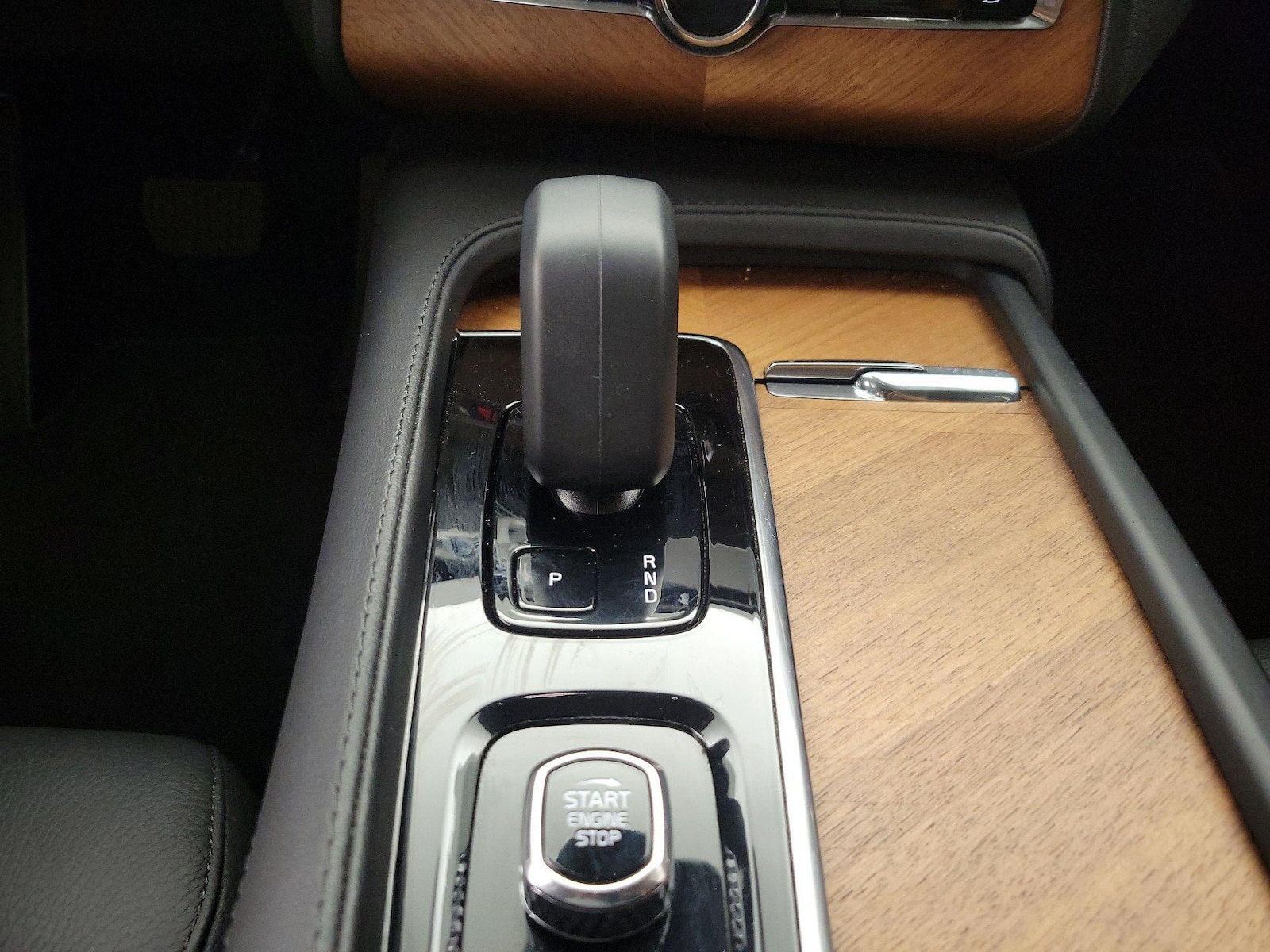 2023 Volvo XC90 Plus - Photo 18