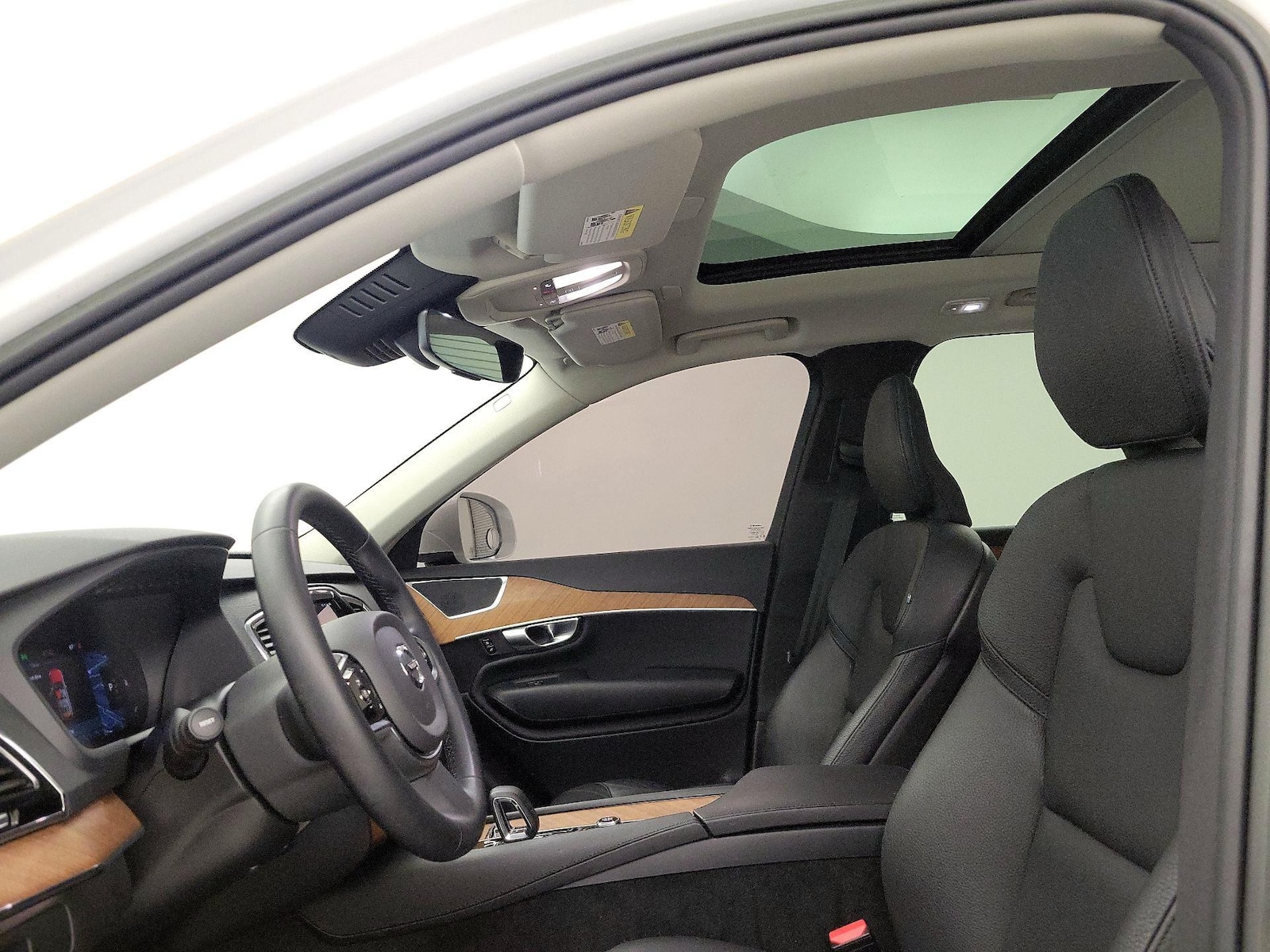 2023 Volvo XC90 Plus - Photo 20
