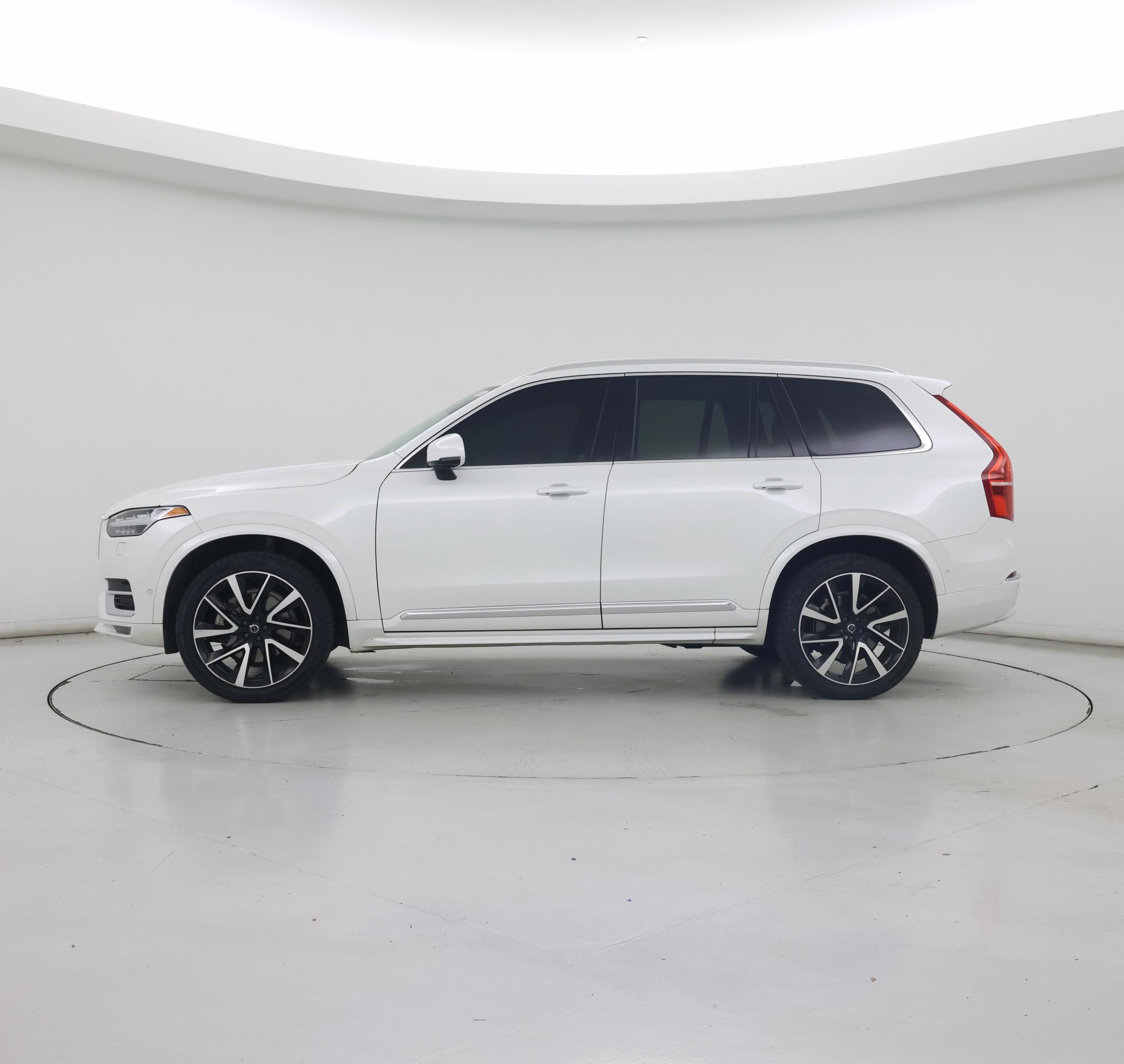 Thumbnail: 2023 Volvo XC90 - 3