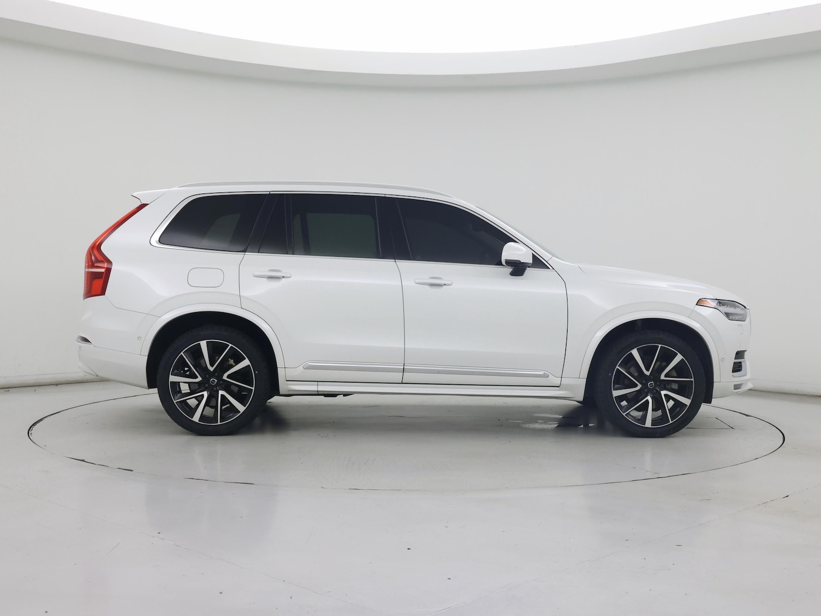 2023 Volvo XC90 Plus - Photo 8
