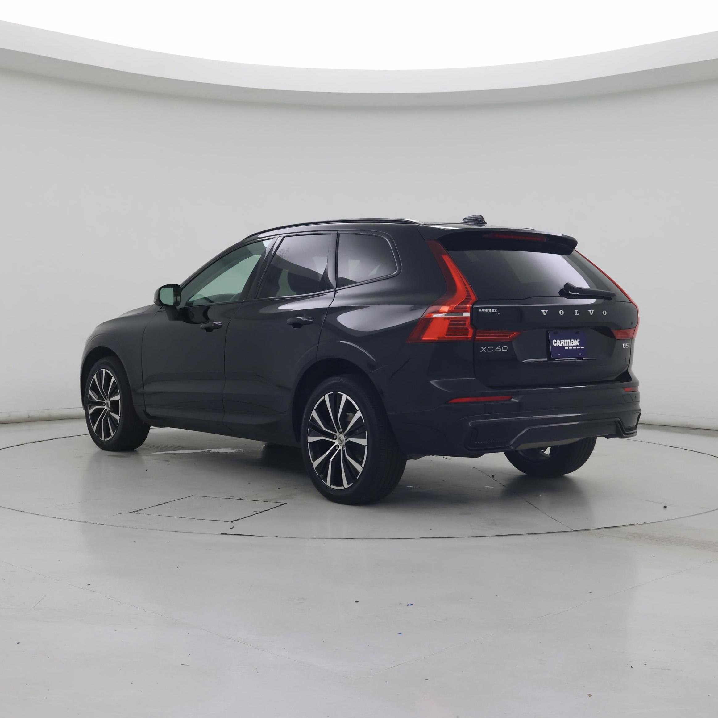 Thumbnail: 2023 Volvo XC60 - 2