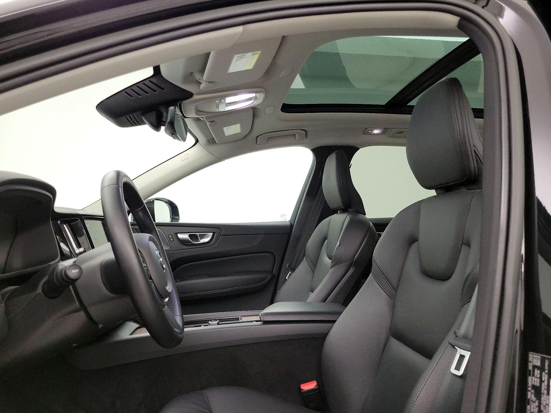 Thumbnail: 2023 Volvo XC60 - 19
