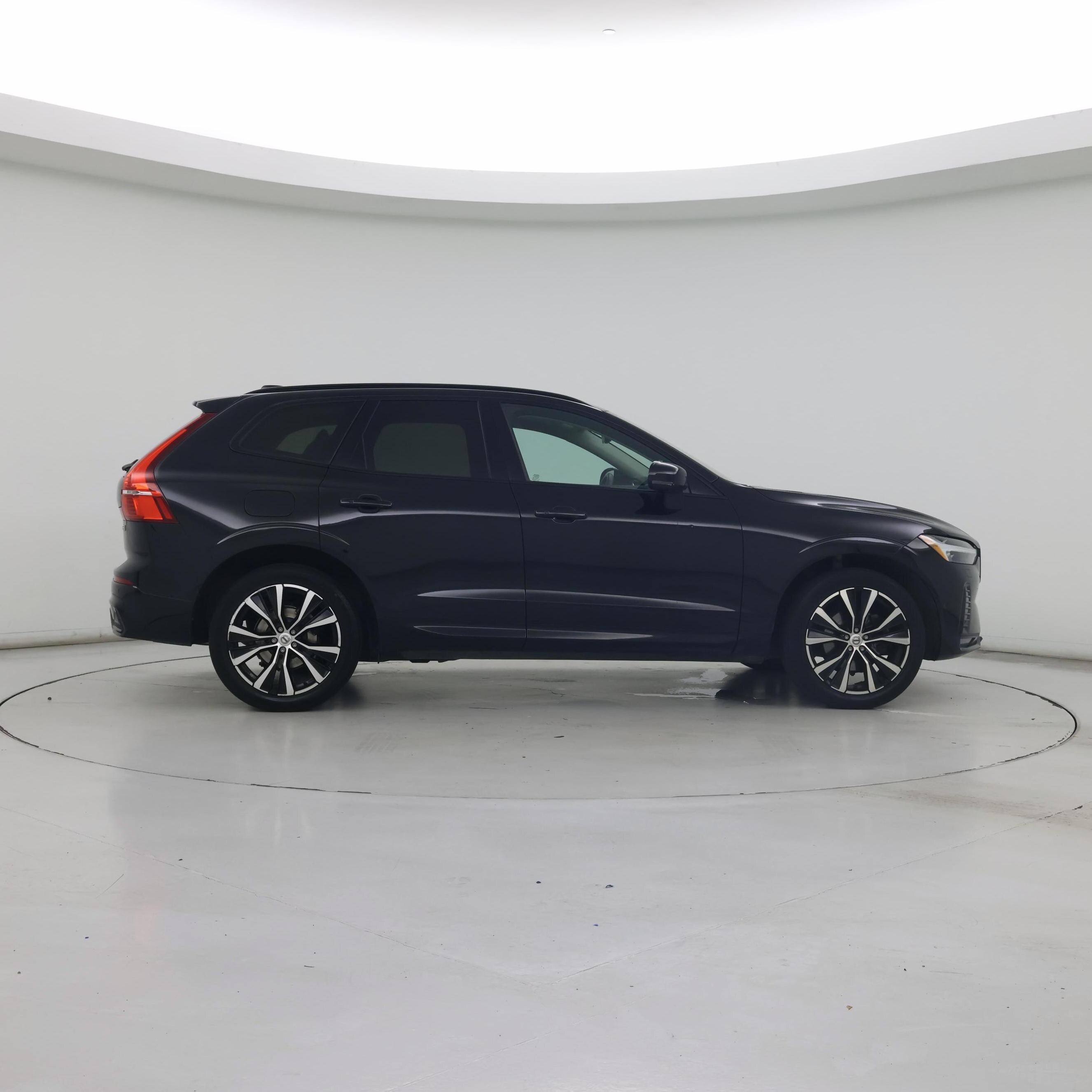 Thumbnail: 2023 Volvo XC60 - 7