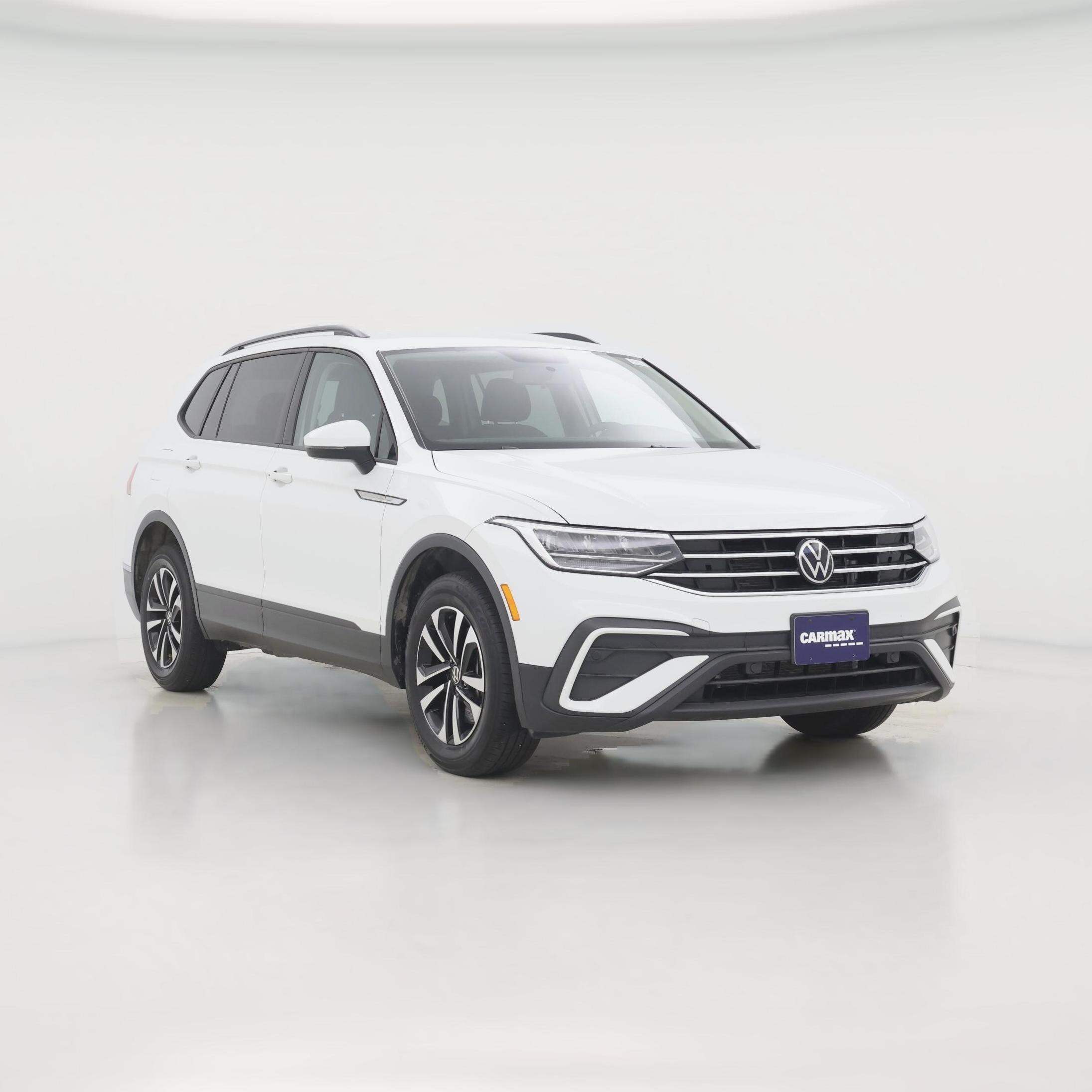 Thumbnail: 2022 Volkswagen Tiguan - 1