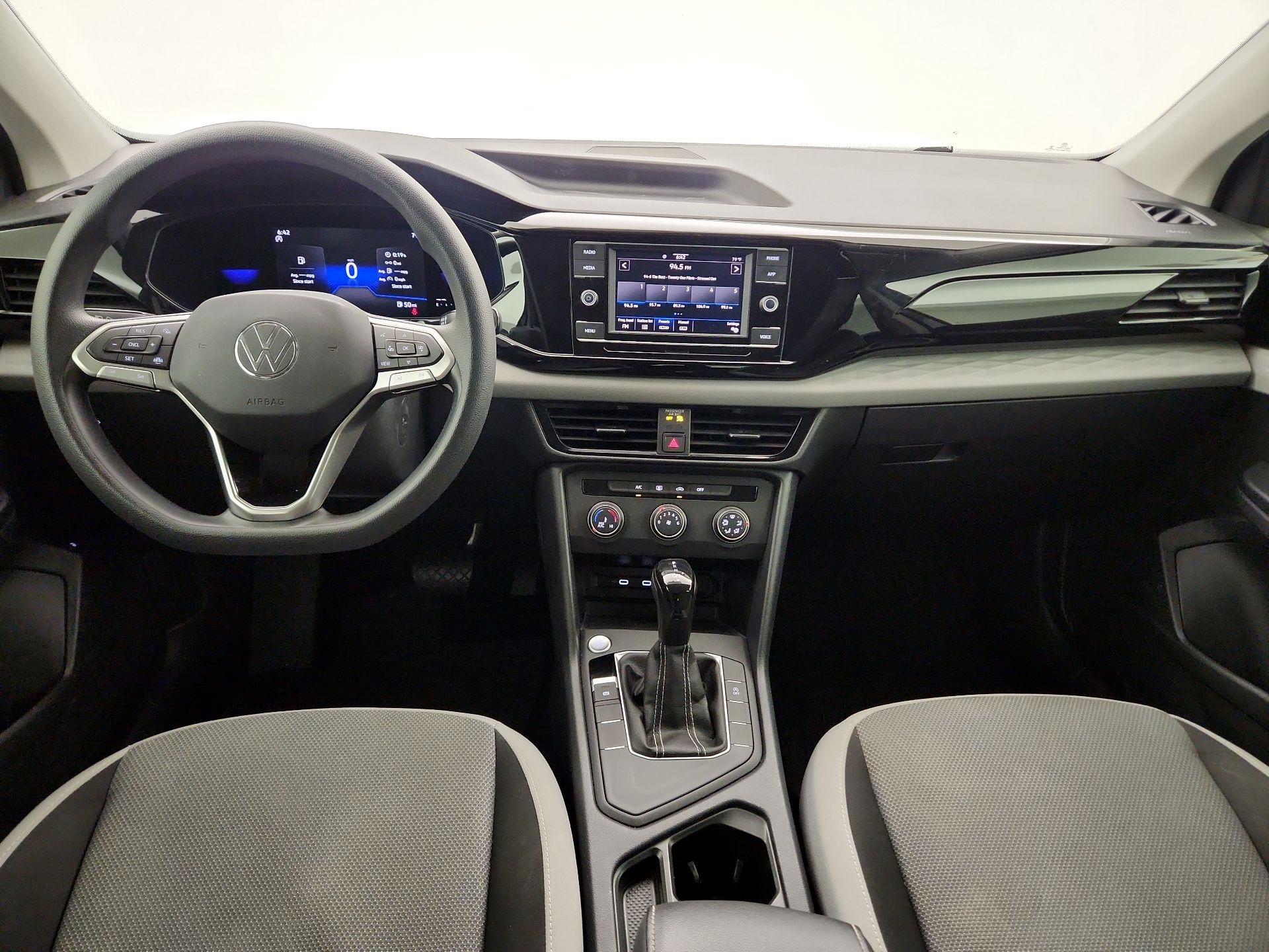 Thumbnail: 2022 Volkswagen Taos - 9