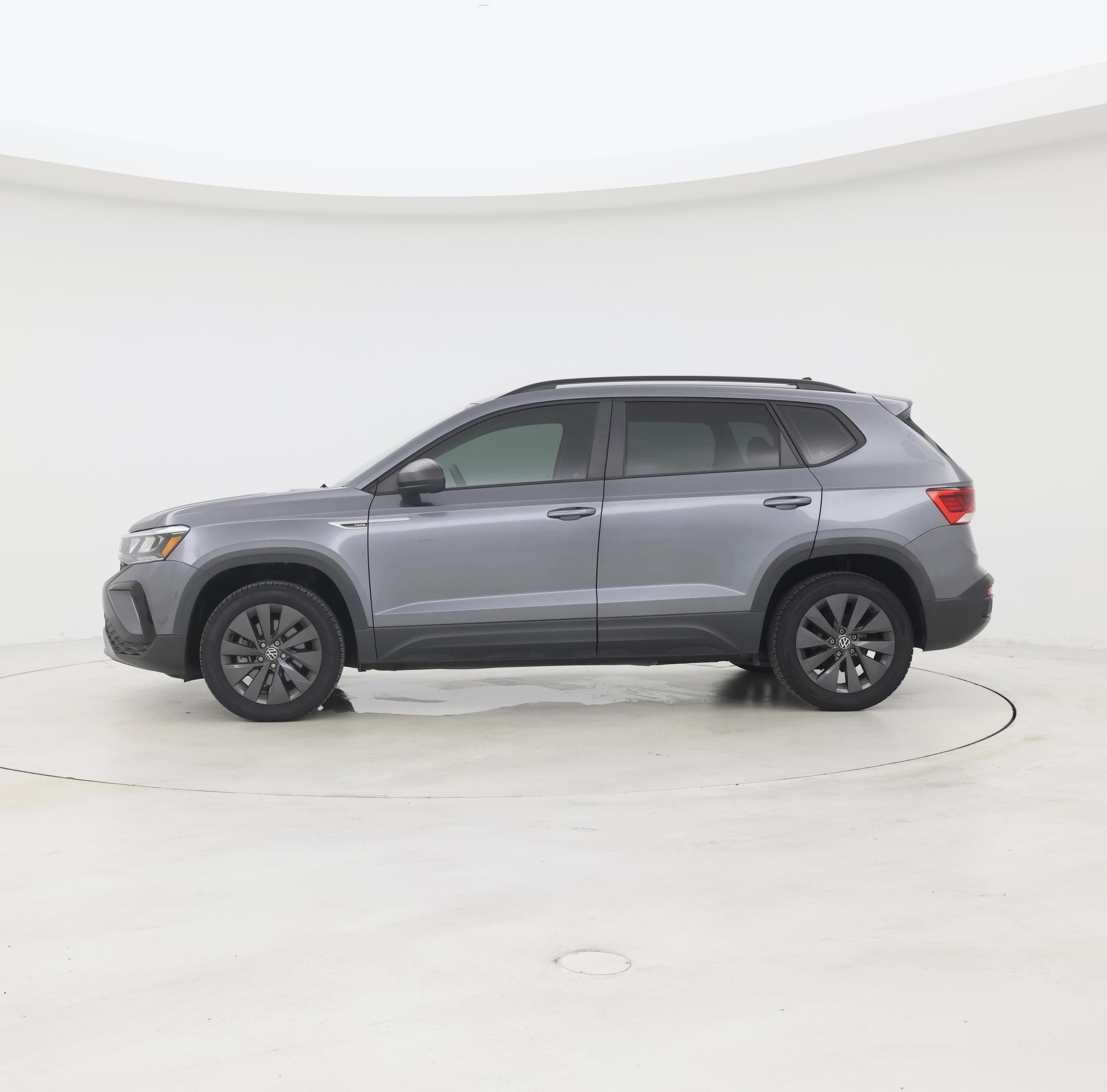 Thumbnail: 2022 Volkswagen Taos - 3