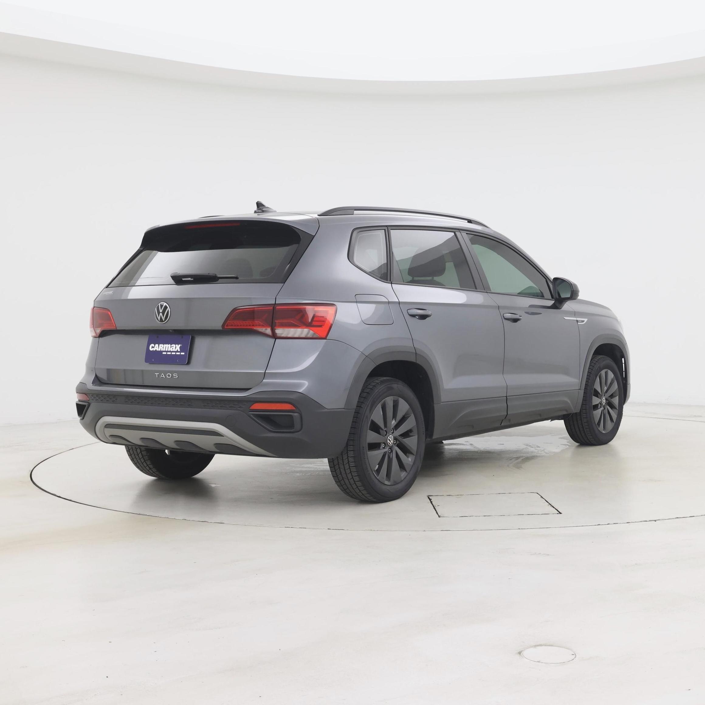 Thumbnail: 2022 Volkswagen Taos - 8