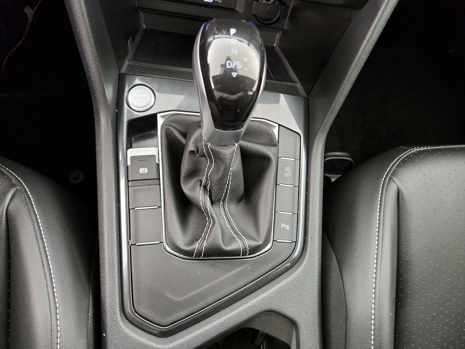 2024 Volkswagen Tiguan SE R-LINE BLACK - Photo 18