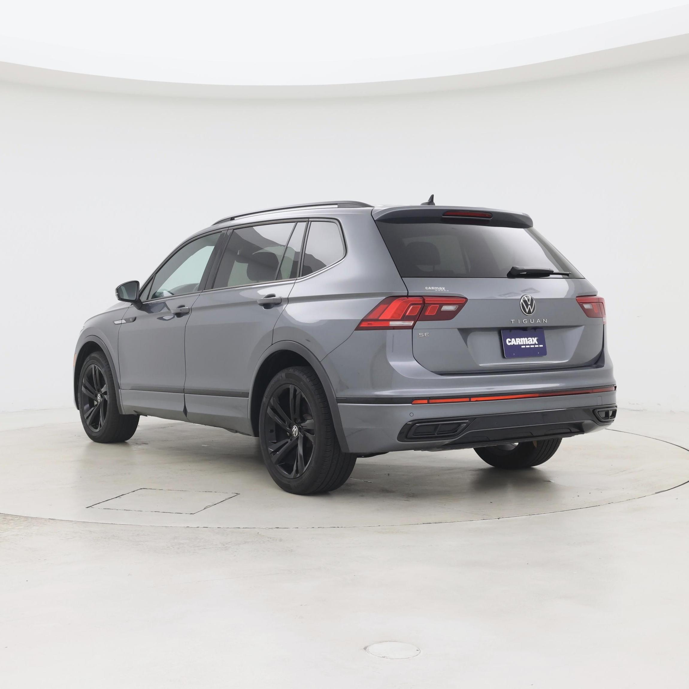 Thumbnail: 2023 Volkswagen Tiguan - 2