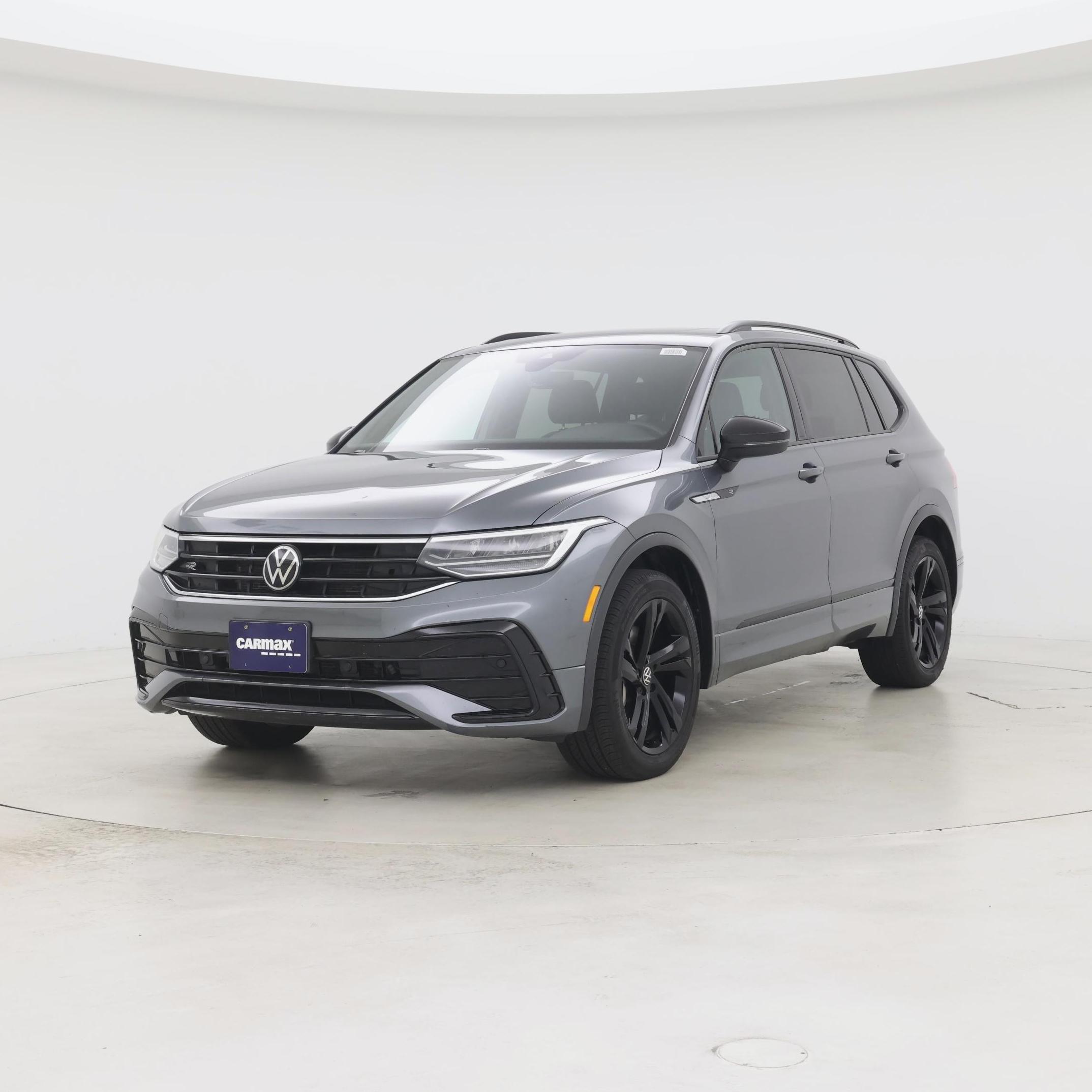 Thumbnail: 2023 Volkswagen Tiguan - 4