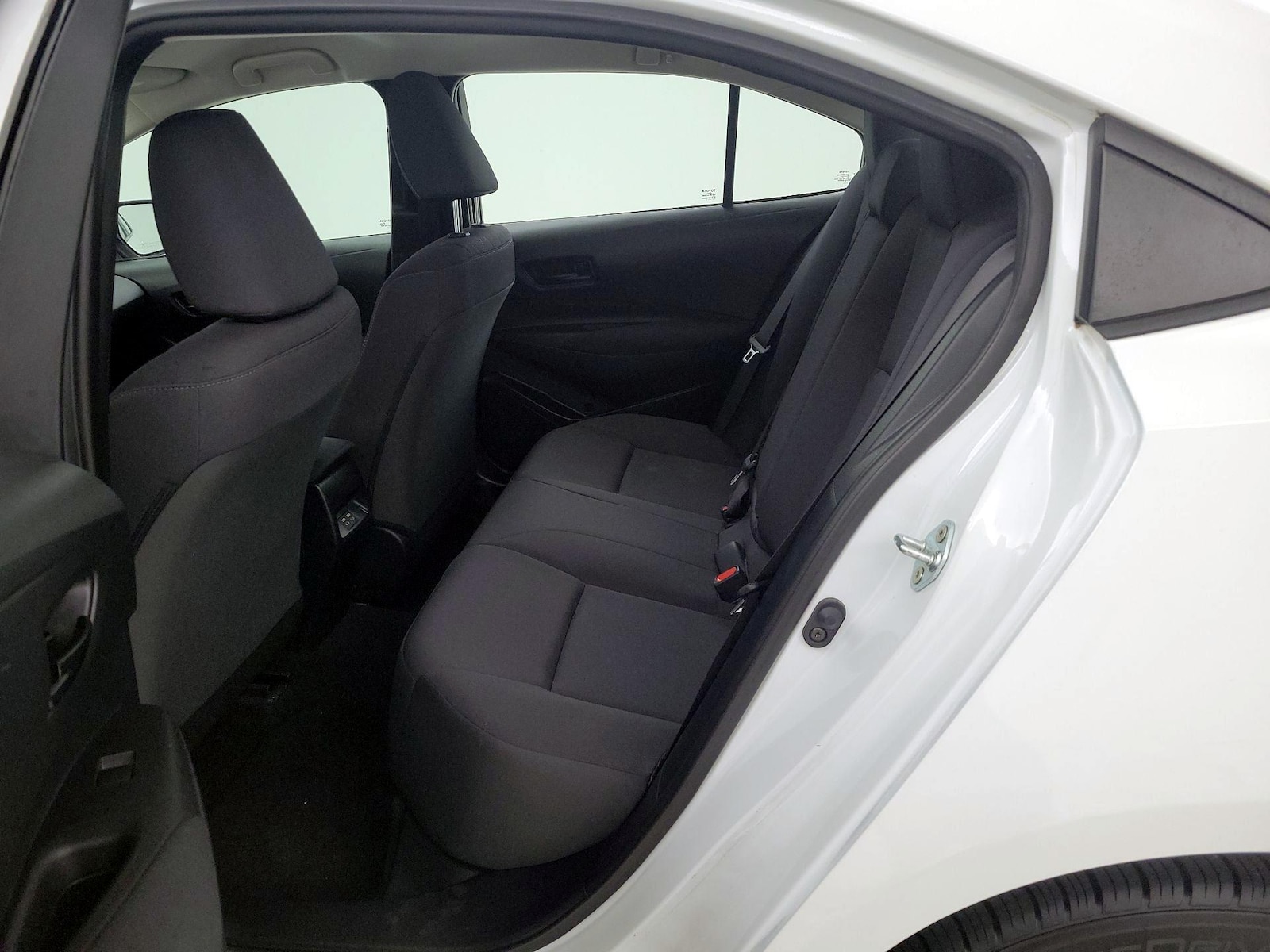 2024 Toyota Corolla LE - Photo 20