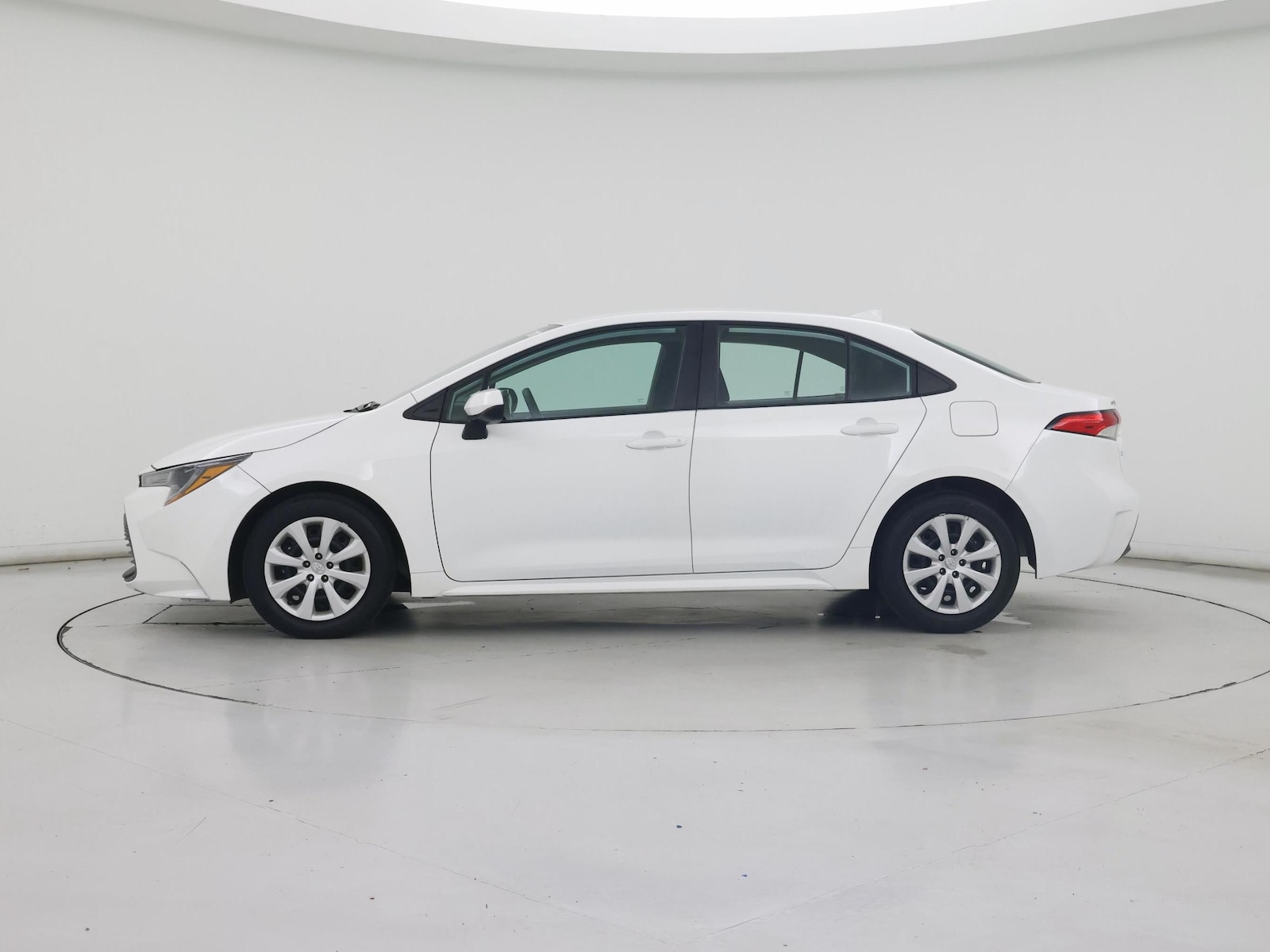 2024 Toyota Corolla LE - Photo 4