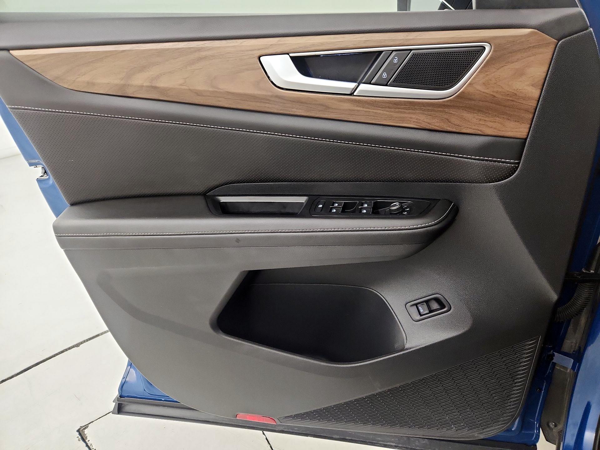 Thumbnail: 2025 Volkswagen Atlas - 12