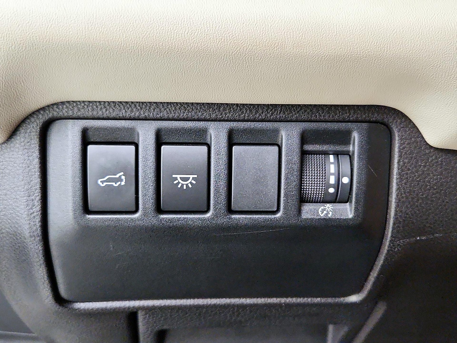 2023 Subaru Ascent Limited - Photo 14