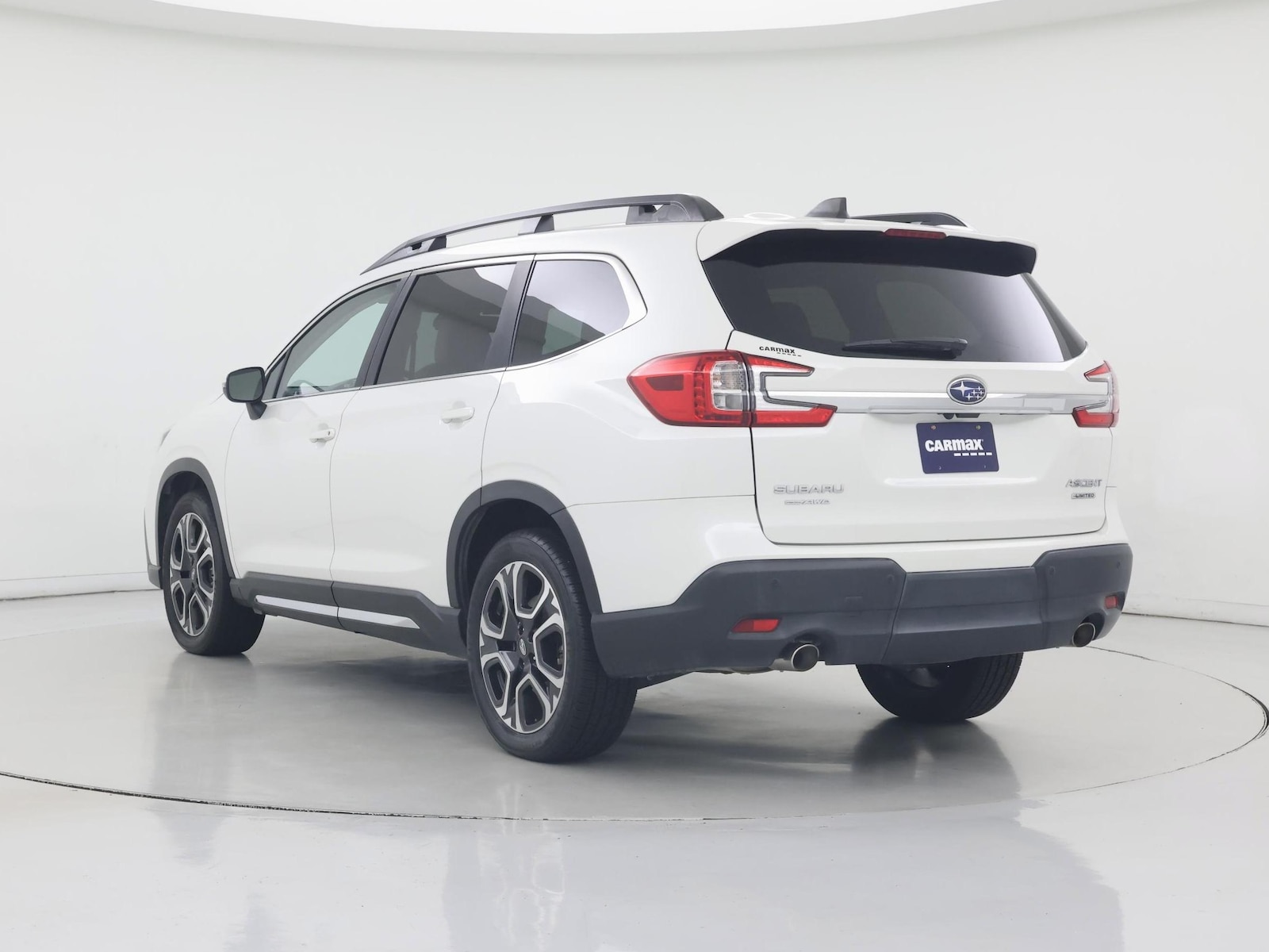 2023 Subaru Ascent Limited - Photo 3