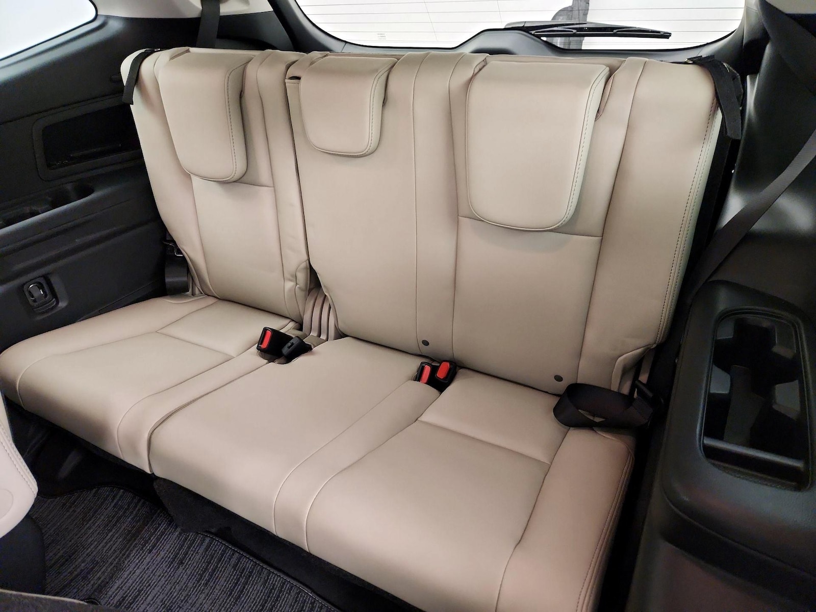 2023 Subaru Ascent Limited - Photo 21