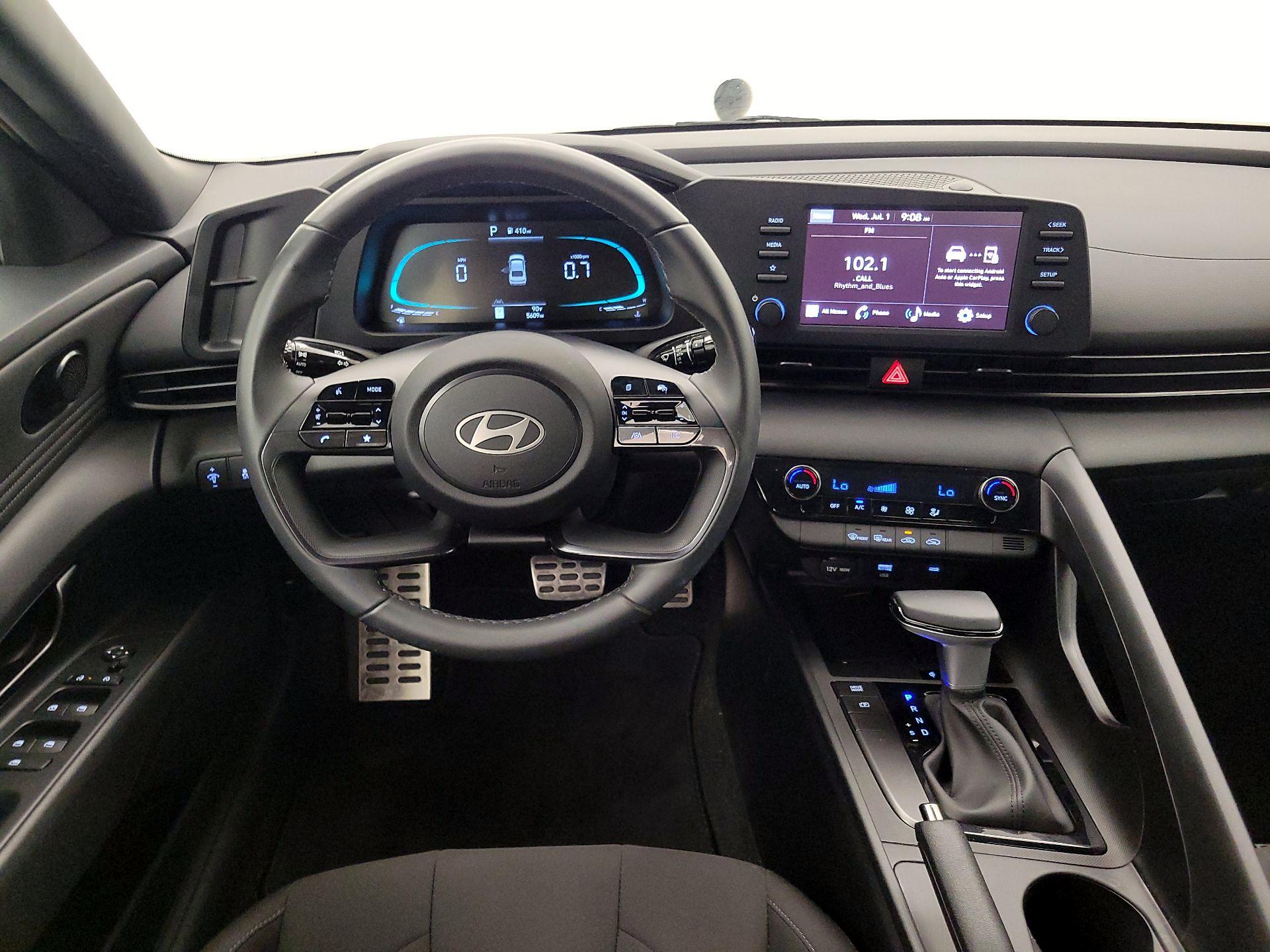 Thumbnail: 2025 Hyundai Elantra - 10