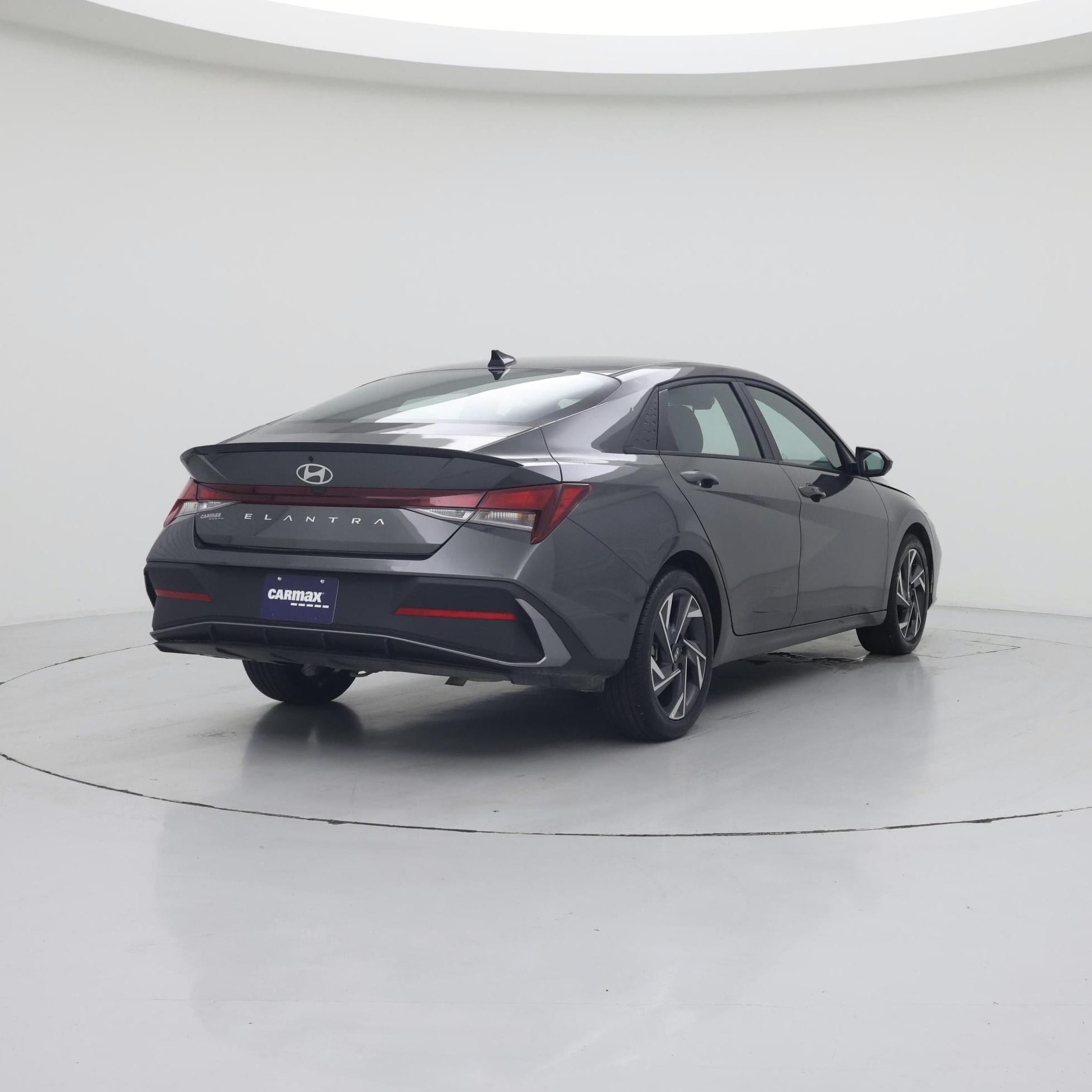 Thumbnail: 2025 Hyundai Elantra - 8