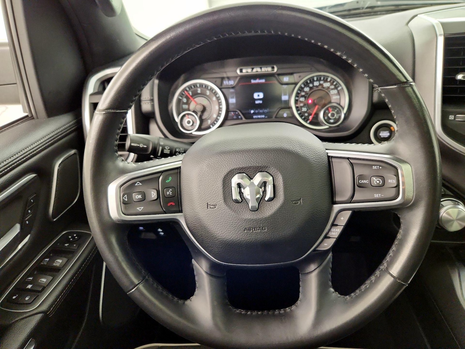 2021 RAM Ram 1500 Pickup Laramie - Photo 11